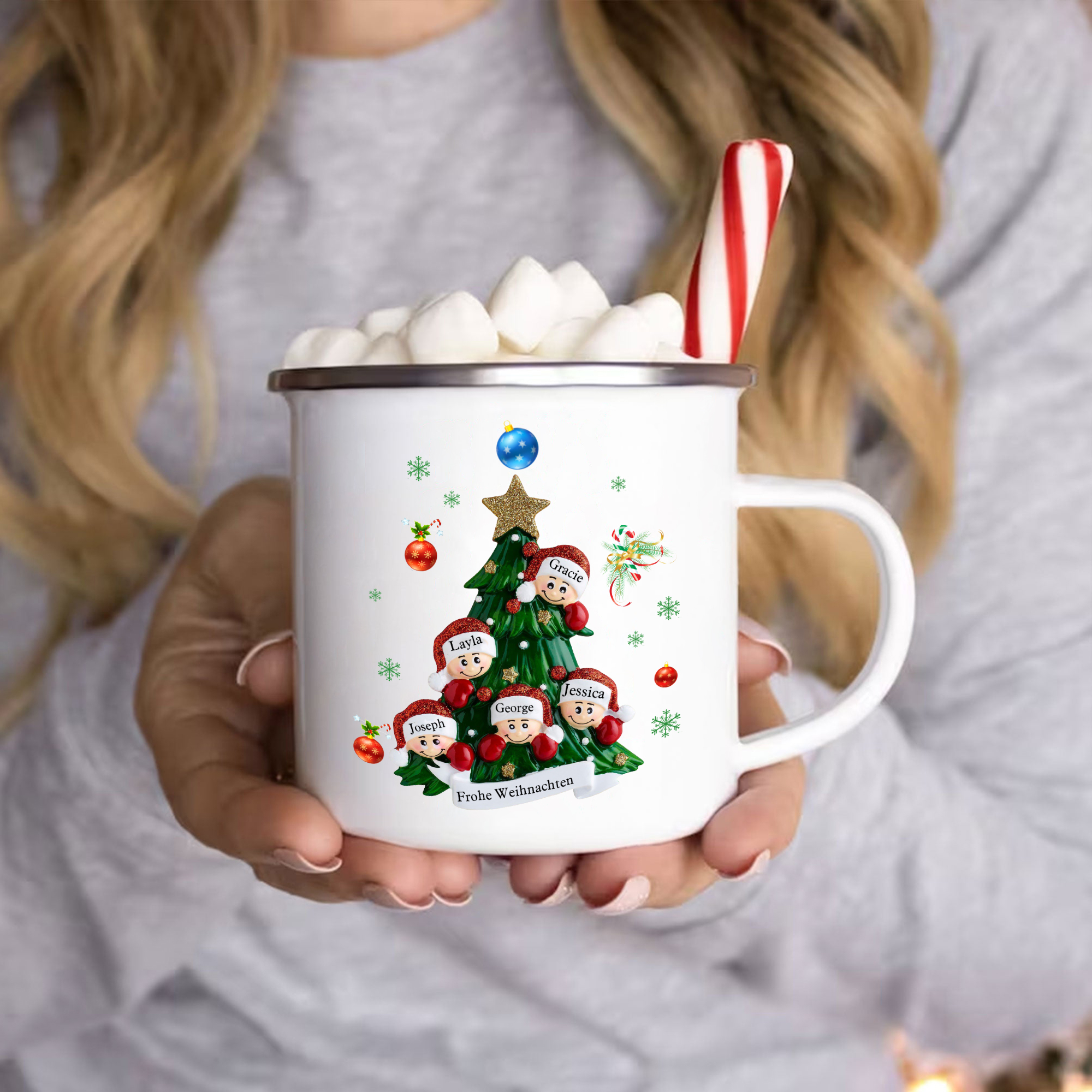 Personalisierte 5 Namen & Text Emaille Tasse – Weihnachtsbaum Weihnachts-Emaille Becher