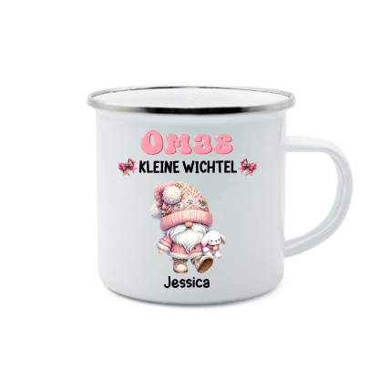 Personalisierte 1-5 Namen Emaille-Tasse mit süßen Weihnachtsgnomen – Omas kleine Wichtel –  Weihnachtsgeschenk für Oma Großmutter