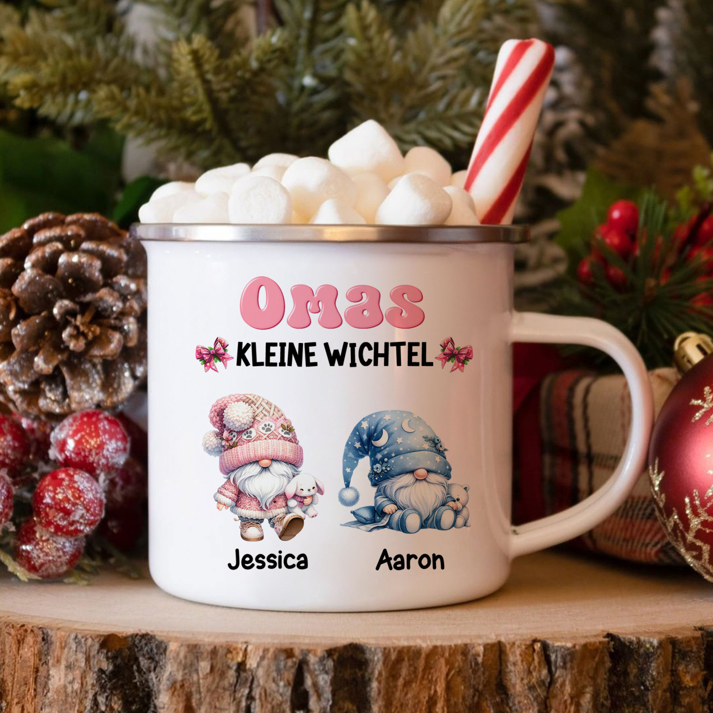 Personalisierte 1-5 Namen Emaille-Tasse mit süßen Weihnachtsgnomen – Omas kleine Wichtel – Weihnachtsgeschenk für Oma Großmutter