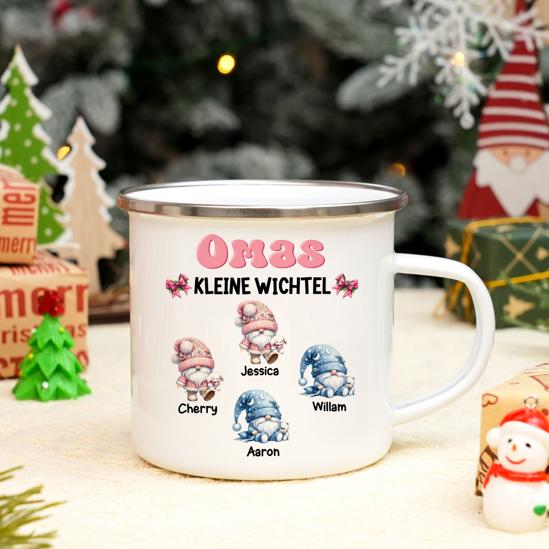 Personalisierte 1-5 Namen Emaille-Tasse mit süßen Weihnachtsgnomen – Omas kleine Wichtel – Weihnachtsgeschenk für Oma Großmutter