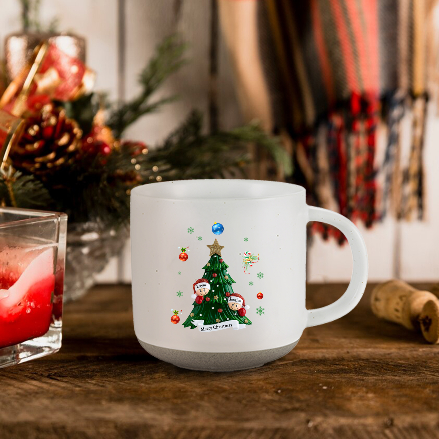 Personalisierbare 2- 6 Namen & Text Keramik Familie am Weihnachtsbaum Weihnachts-Mark-Tasse für Familie