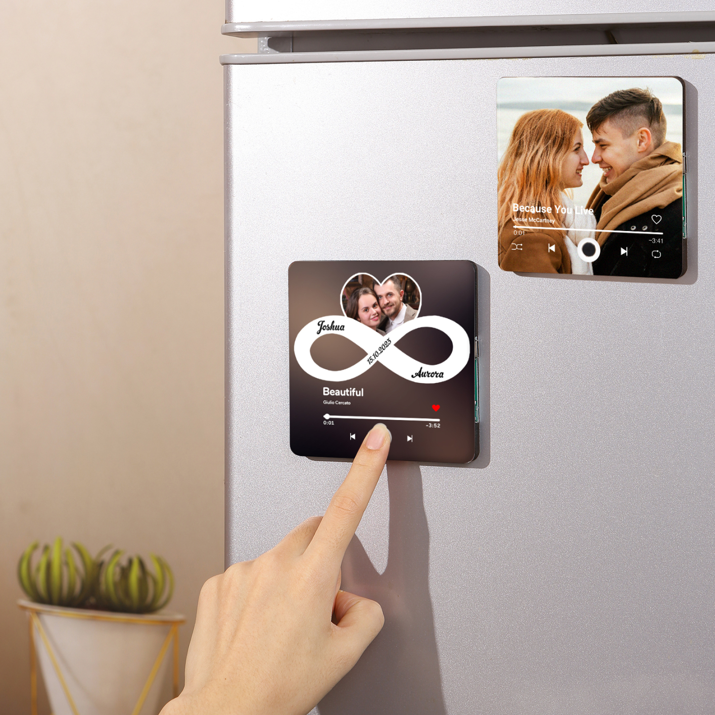 Personalisiertes Foto & 2 Namen & Lied & Datum Matte Schwarzgold Acryl-Musik-Kühlschrankmagnet - Geschenk für Paar