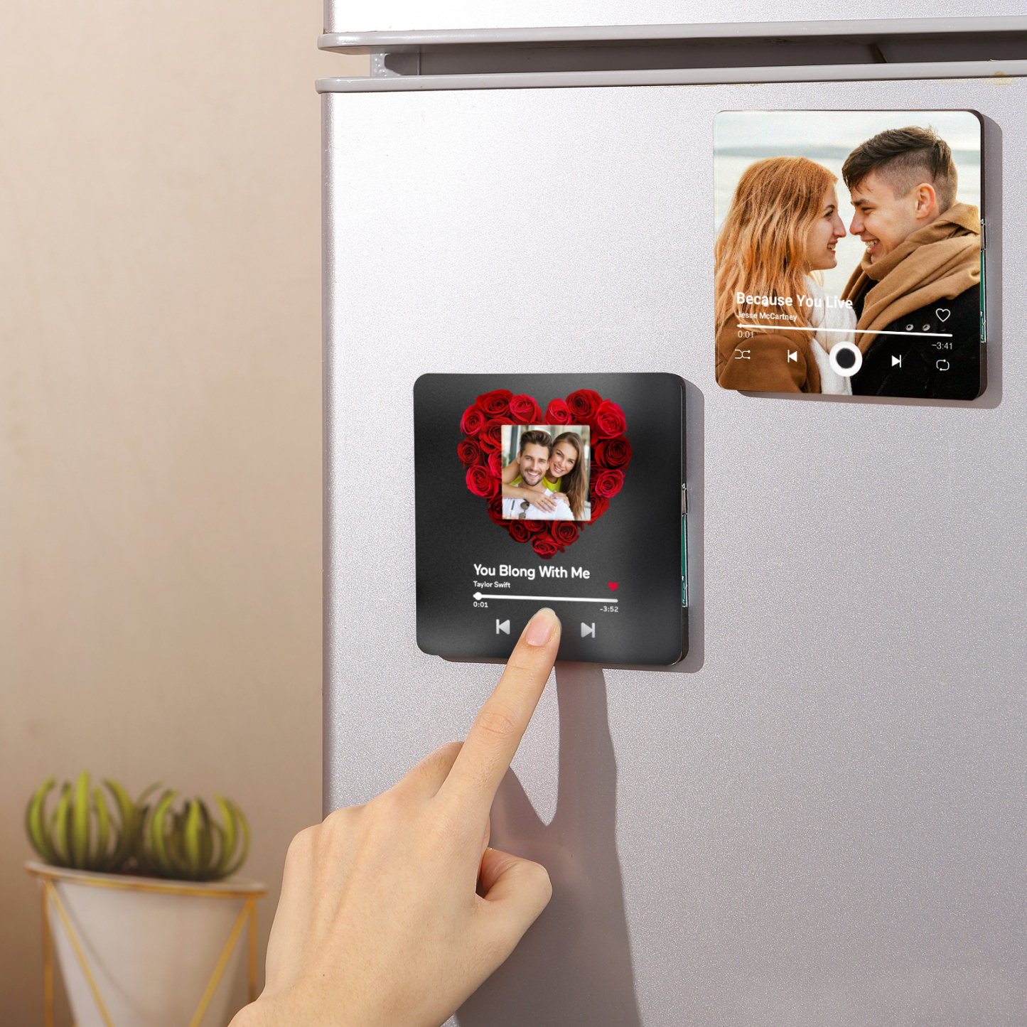 Personalisiertes Foto & Lied Bunt/ Schwarz Acryl-Kühlschrankmagnet mit Player-Display-Motiv für Paar