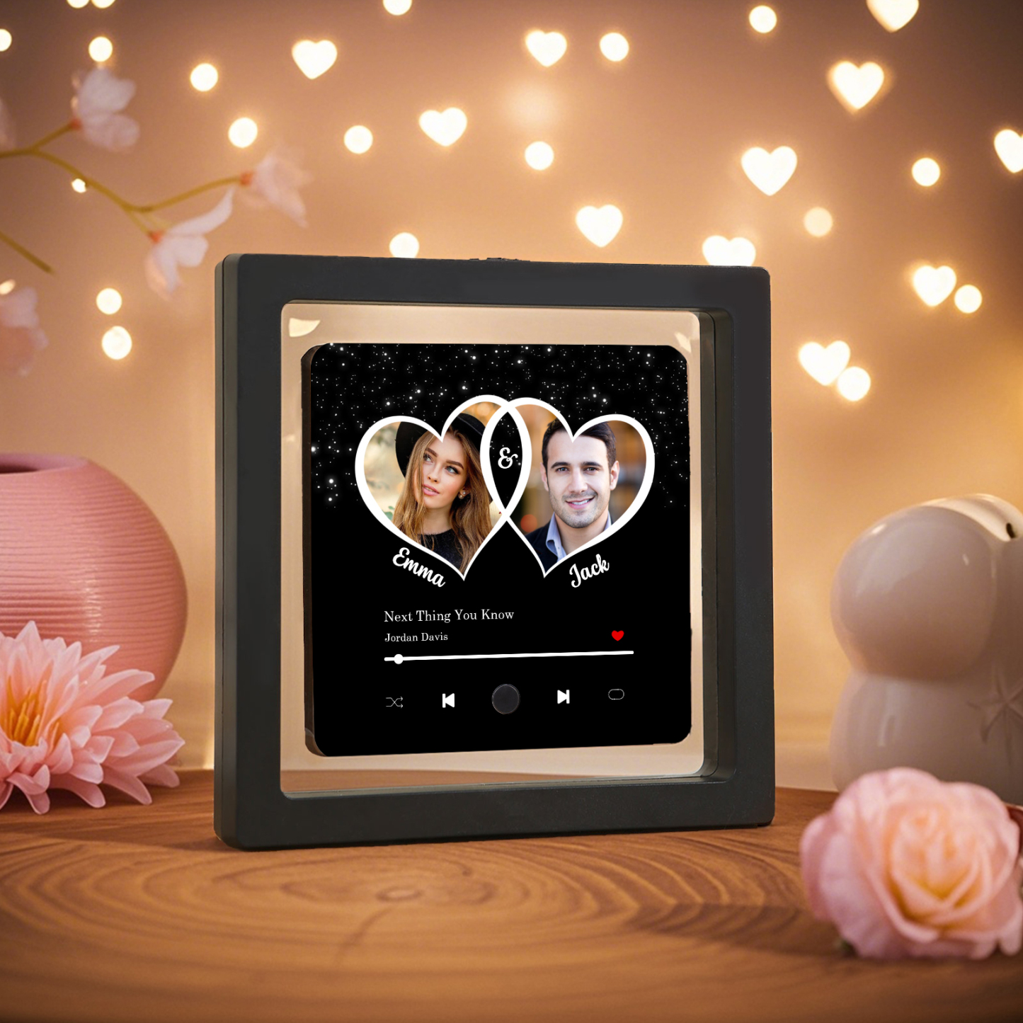 Personalisiertes 2 Fotos & 2 Namen & Lied Acryl-Kühlschrankmagnet & Foto & 2 Namen Metall-Schlüsselanhänger – Liebe braucht nur zwei Herzen – Schlüsselanhänger & Kühlschrankmagnet & Stift Geschenkbox Set für Paar