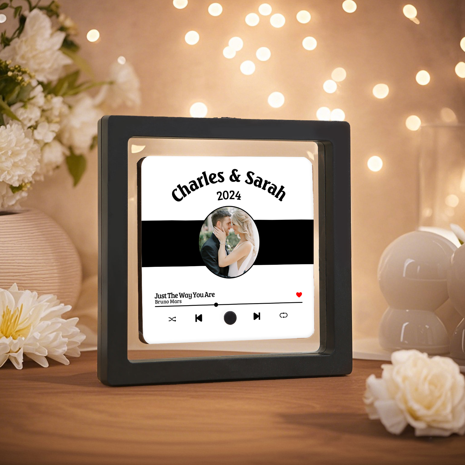 Personalisiertes 2 Foto & 2 Namen & Jahr & Lied Weiß Acryl-Kühlschrankmagnet für Paar