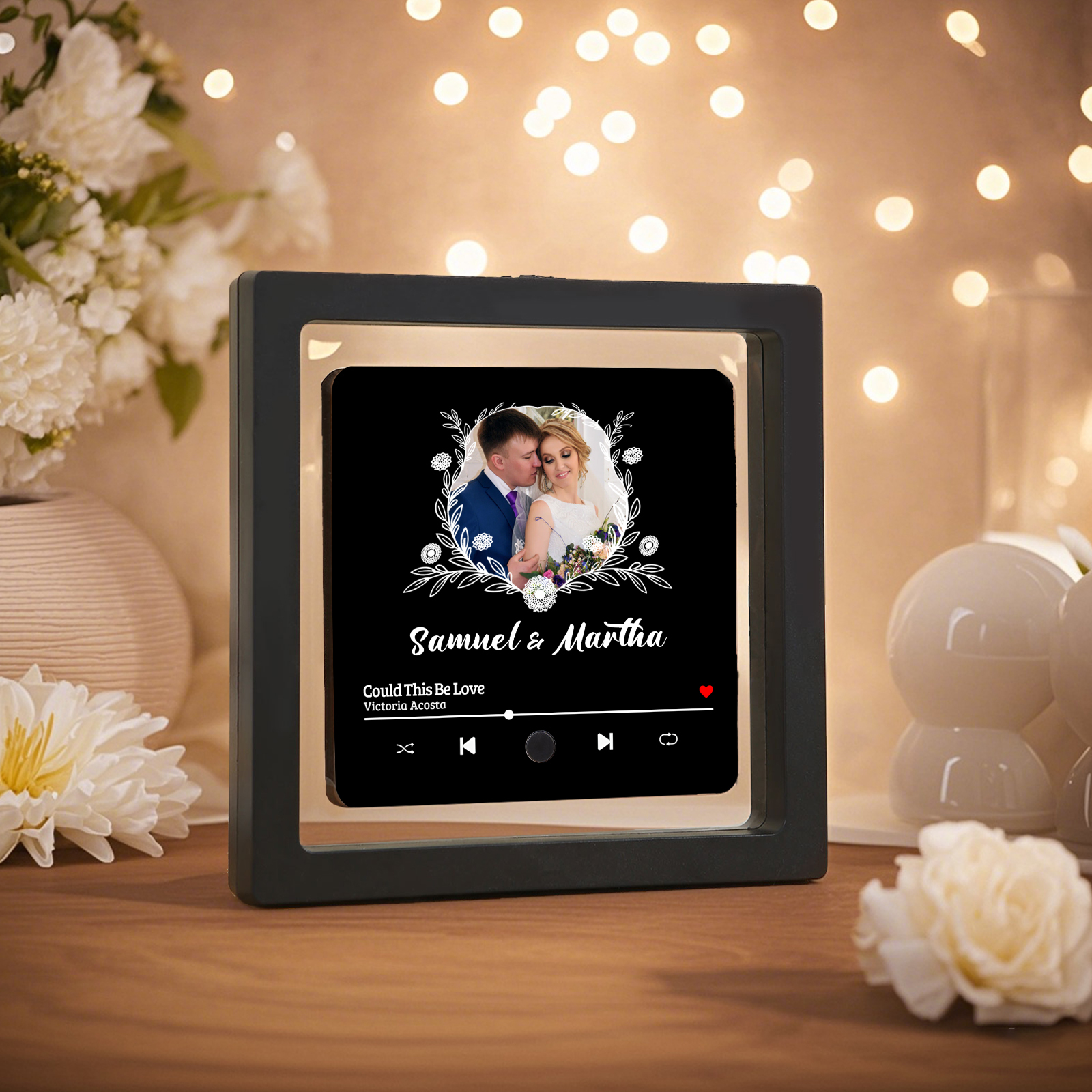 Personalisiertes Foto & 2 Namen & Lied Musikrahmen Herz – Eure Liebe in Bild & Ton – Acryl-Kühlschrankmagnet für Paar