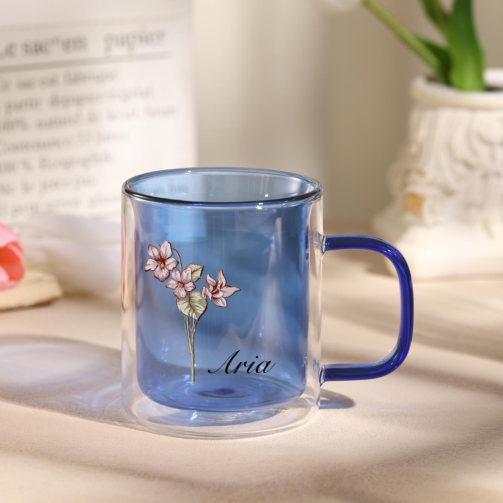 Personalisierte mit Geburtsblume & Namen Glas-Tasse – Die Geschichte von Namen und Blumen