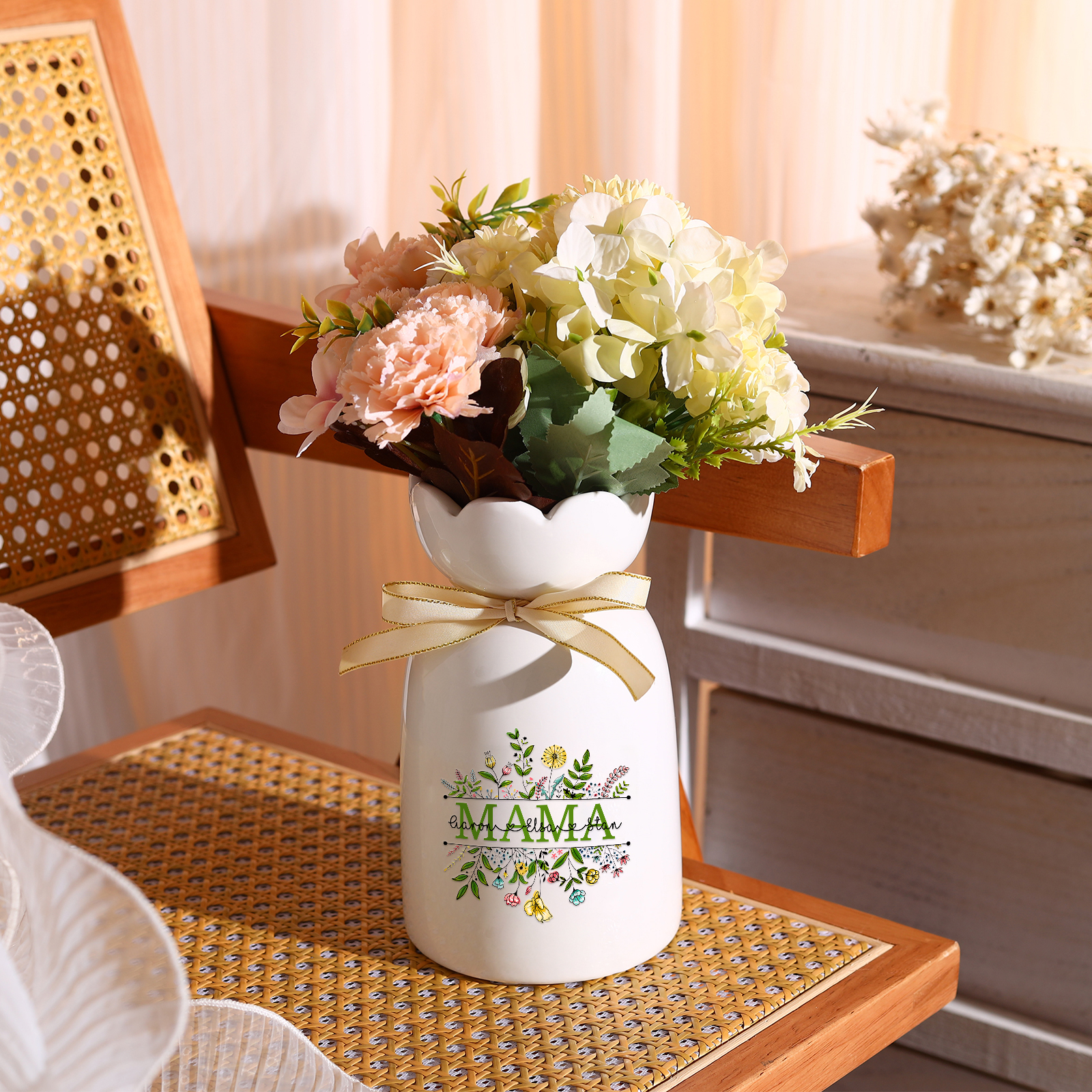 Personalisierte 3 Namen-MAMA Blumen Gießvase mit Henkel Mama Vase-Pefektes Geschenk für Mama 