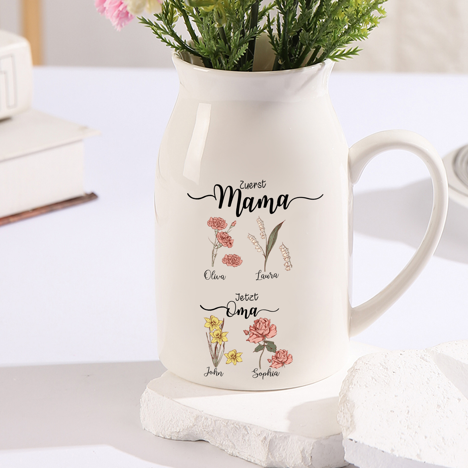 Personalisierte 4 Namen-Zuerst MAMA, Jetzt Oma Geburtsblumen Gießvase mit Henkel Mama Vase-Pefektes Geschenk für Mama /Oma