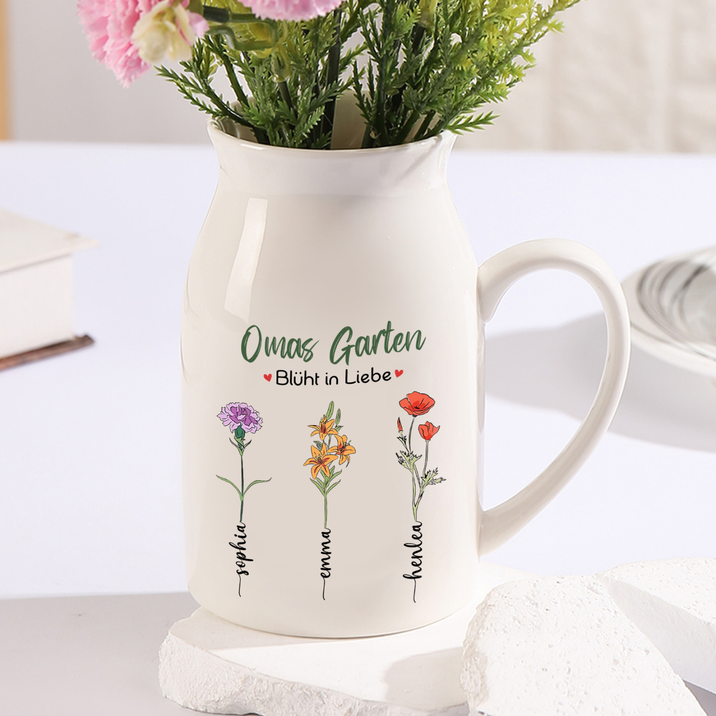 Personalisierte 3 Namen & Text & Geburtsblumen-Omas Garten blüht in Liebe- Gießvase mit Henkel Mama Vase-Pefektes Geschenk für Mama /Oma