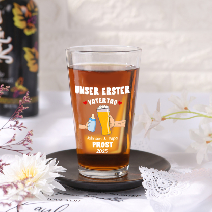 Personalisierter Text Bierglas-Tasse – Unser erster  Vatertag, Prost – Bier-Glastasse für Papa/Sohn