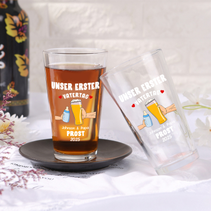 Personalisierter Text Bierglas-Tasse – Unser erster  Vatertag, Prost – Bier-Glastasse für Papa/Sohn