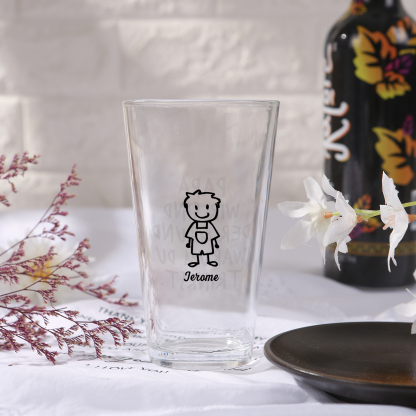 Personalisierte 1-6 Namen mit Faust Bierglas-Tasse – Bester Papa aller Zeiten – Bier-Glastasse für Papa