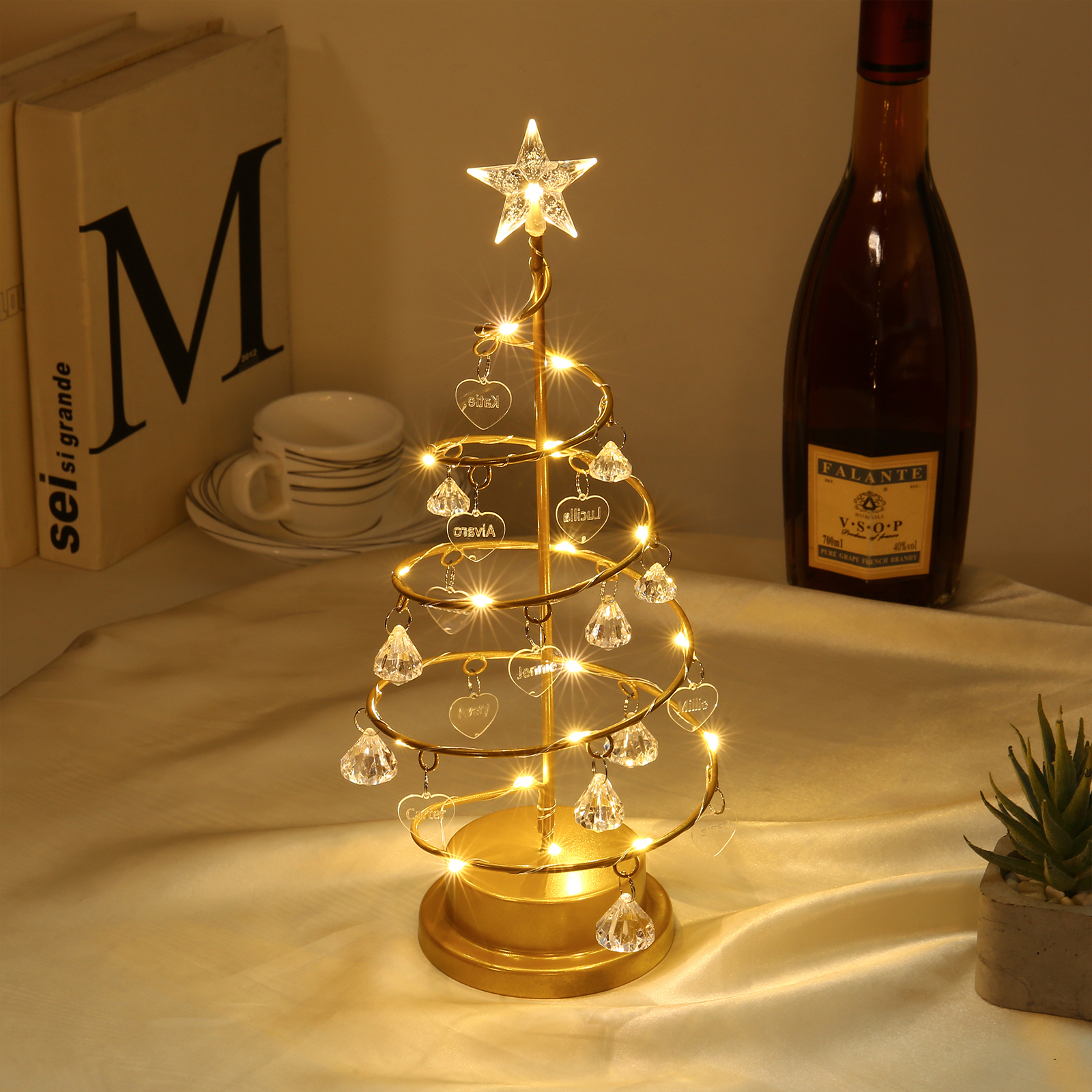 Personalisierte Baum-Kristalllampe mit Namen – LED-Nachtlicht mit warmem Licht und Acryl-Herzanhängern