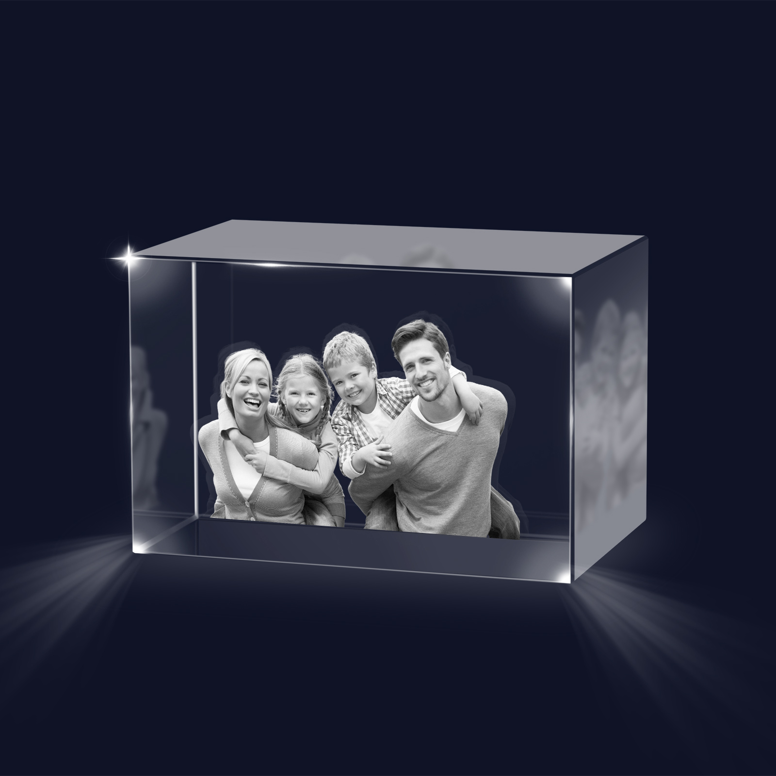 Personalisiertes Vierfachporträt & Text 3D-Foto-Acrylkristall Ornament im querformatigen geraden Design – Perfektes Geschenk für Familie & Freunde