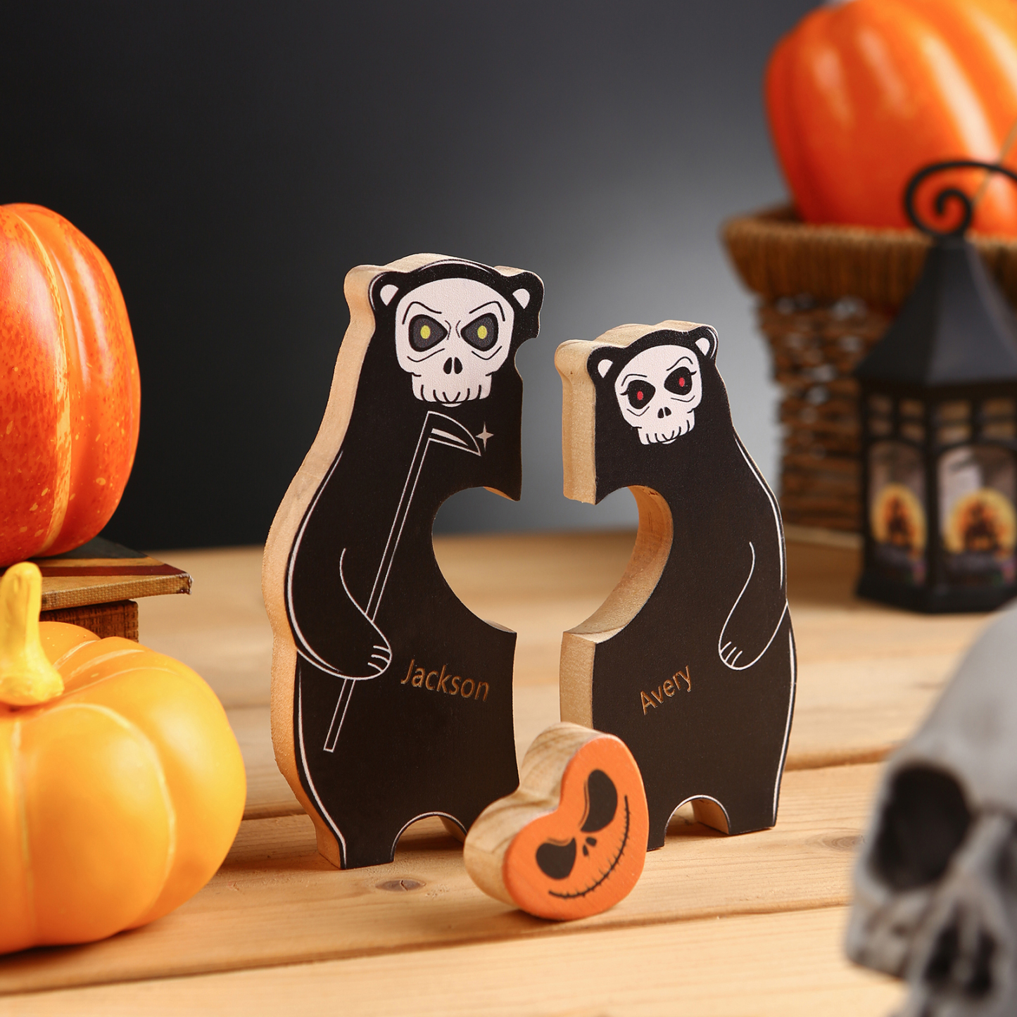 Personalisierte 2 Namen Bären Holz Puzzle Halloween-Ornament- Einzigartiges Geschenk für den spookigen Tag