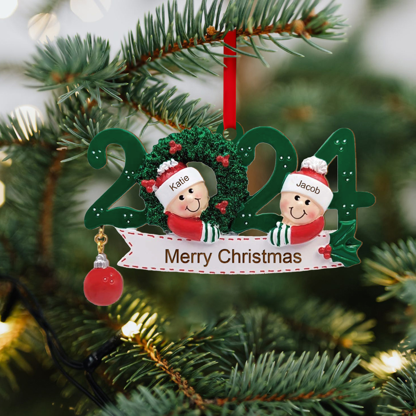 Personalisierter 2-6 Namen & Text Weihnachtsornament 2024 – Familien-Holzanhänger