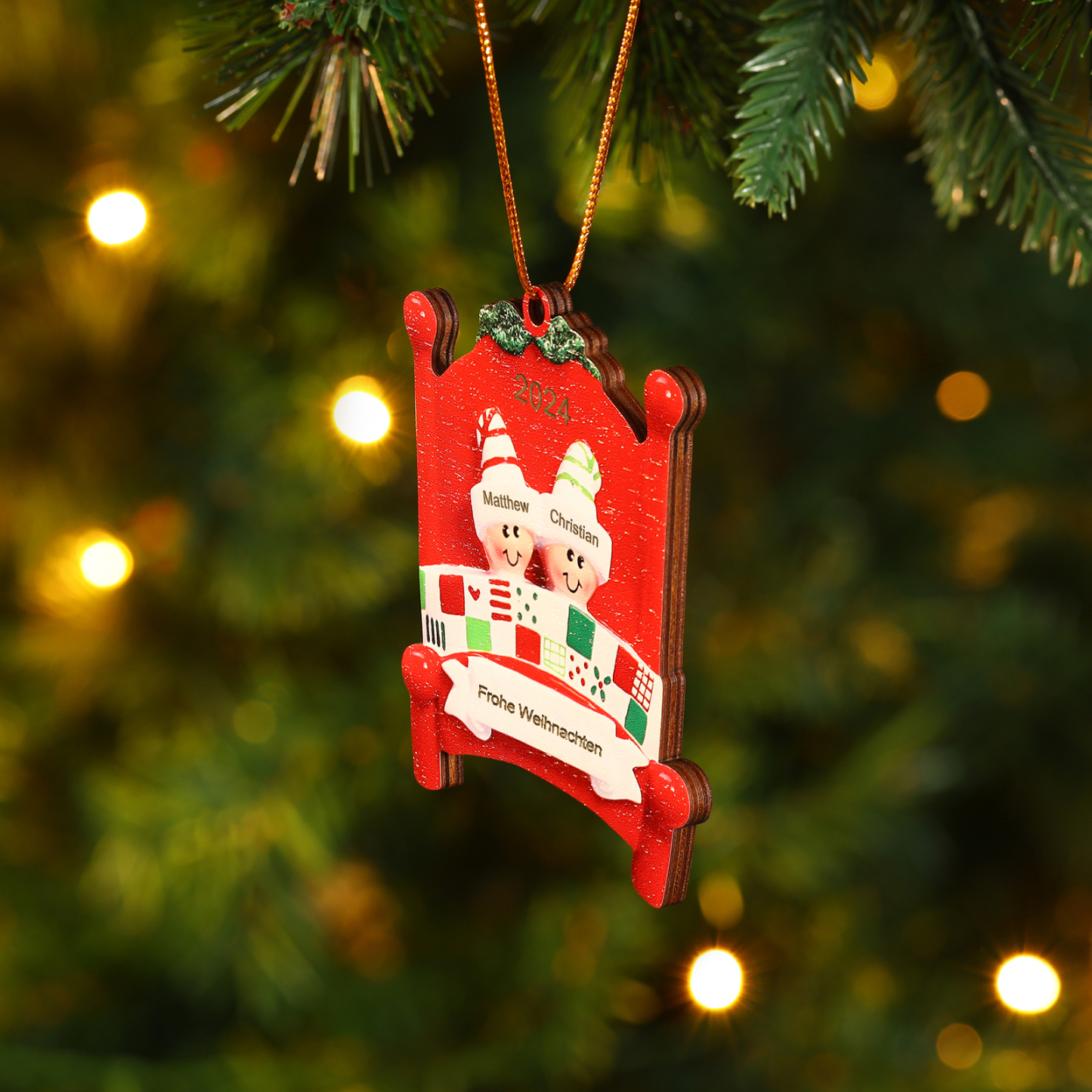 Holz Personalisierte 2-8 Namen & Text Weihnachtsanhänger Familien auf einem Bett mit Weihnachtsmützen Weihnachtsornament