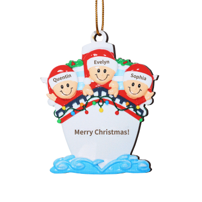 Personalisierter 3-5 Namen & Text Weihnachtsornament – Holzanhänger mit Schiffsmotiv