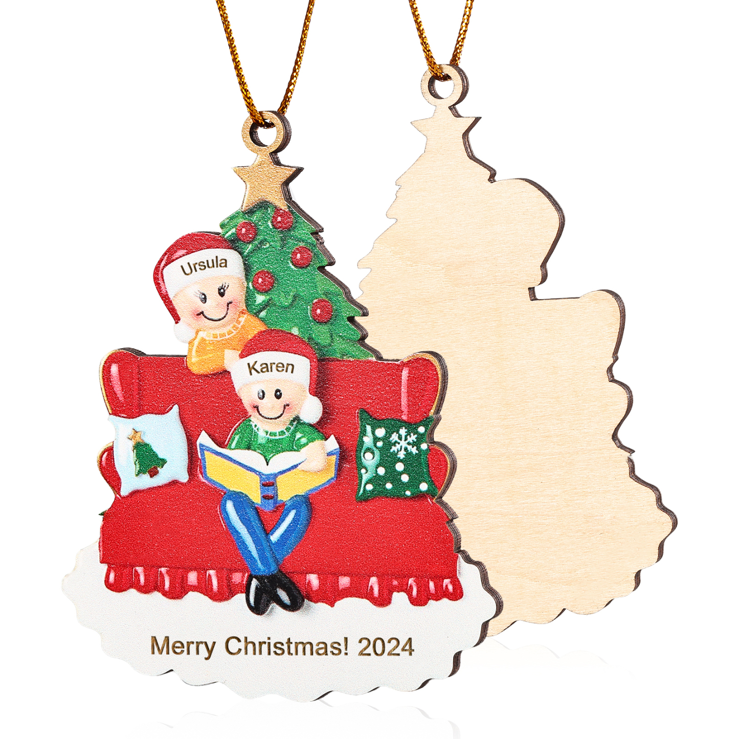 Holz Weihnachtsornament-Personalisierte 2-5 Namen & Text & Jahr Familie auf Sofa mit Buch & Weihnachtsbaum Holzanhänger