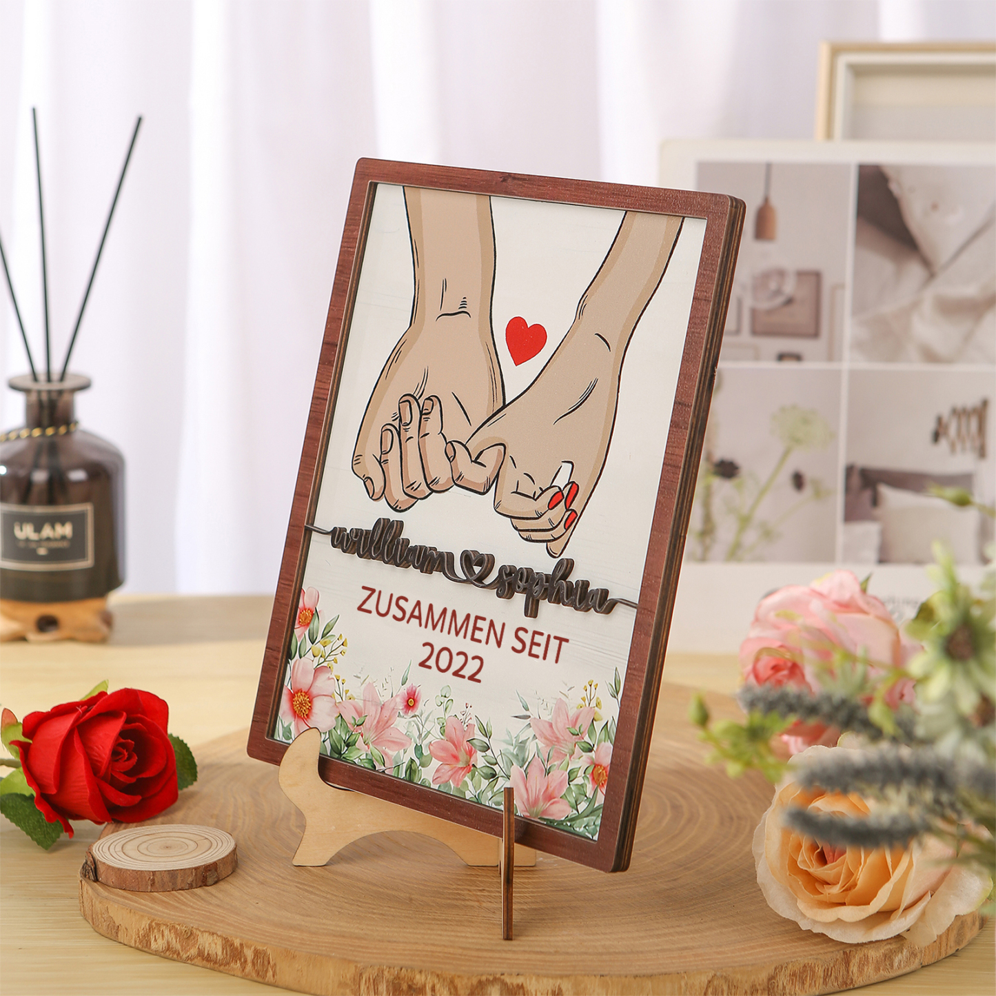 Personalisierte 2 Namen & Jahr Hand in Hand Holz-Ornament - Zusammen seit - Schreibdekoration für Paare