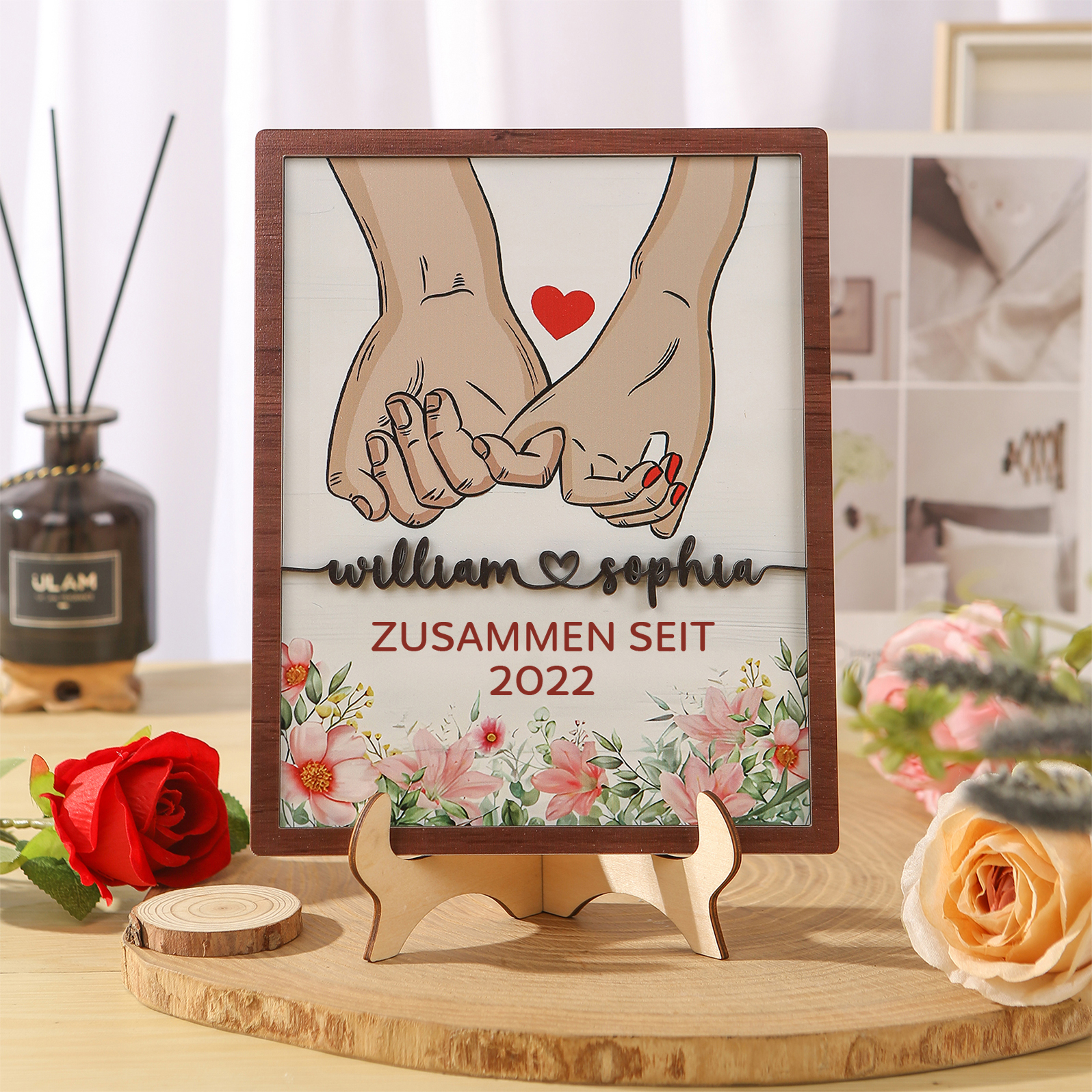  Personalisierte 2 Namen & Jahr Hand in Hand Holz-Ornament - Zusammen seit - Schreibdekoration für Paare