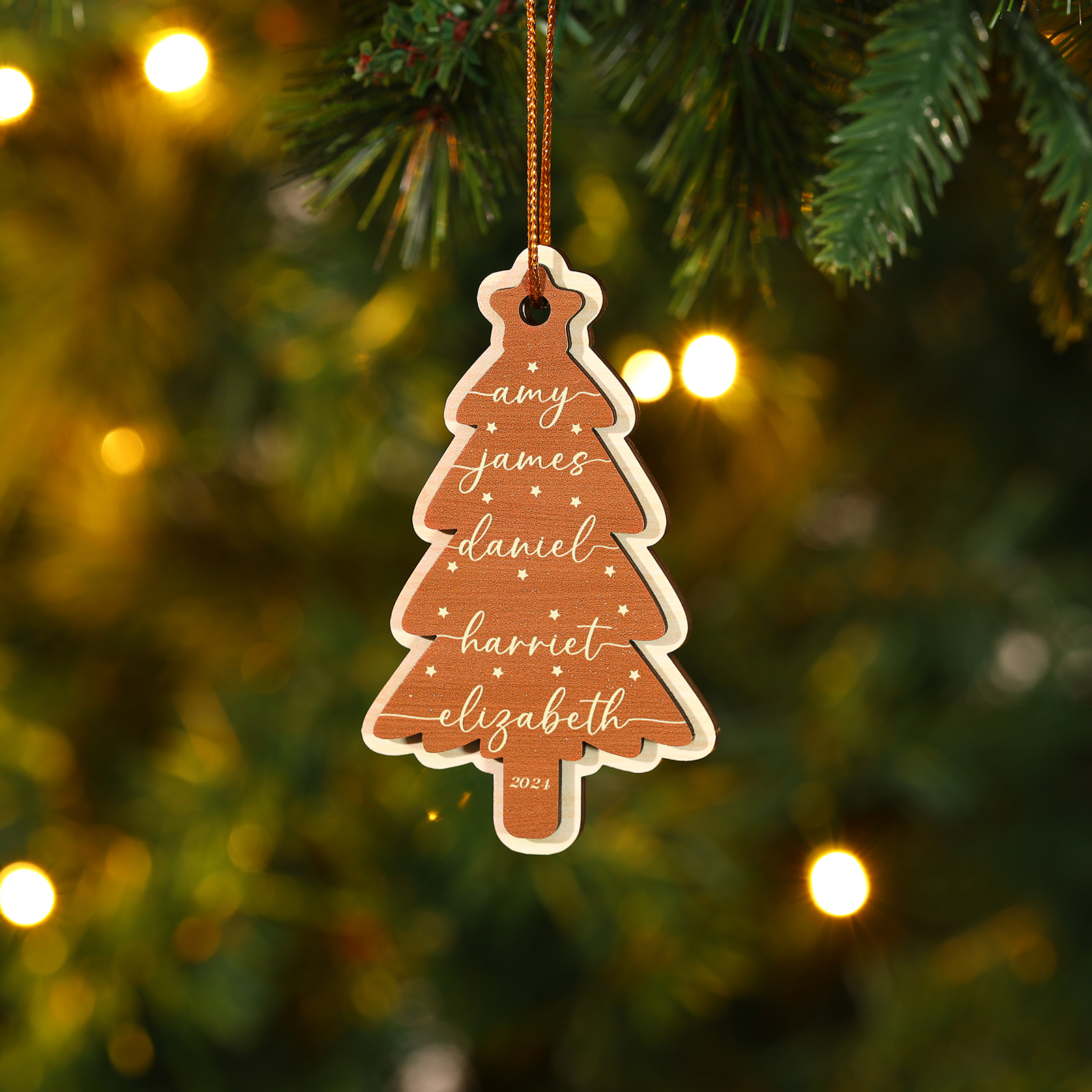 Holz Weihnachtsornament-Personalisierte 1-6 Namen & Jahr Rot & Braun W