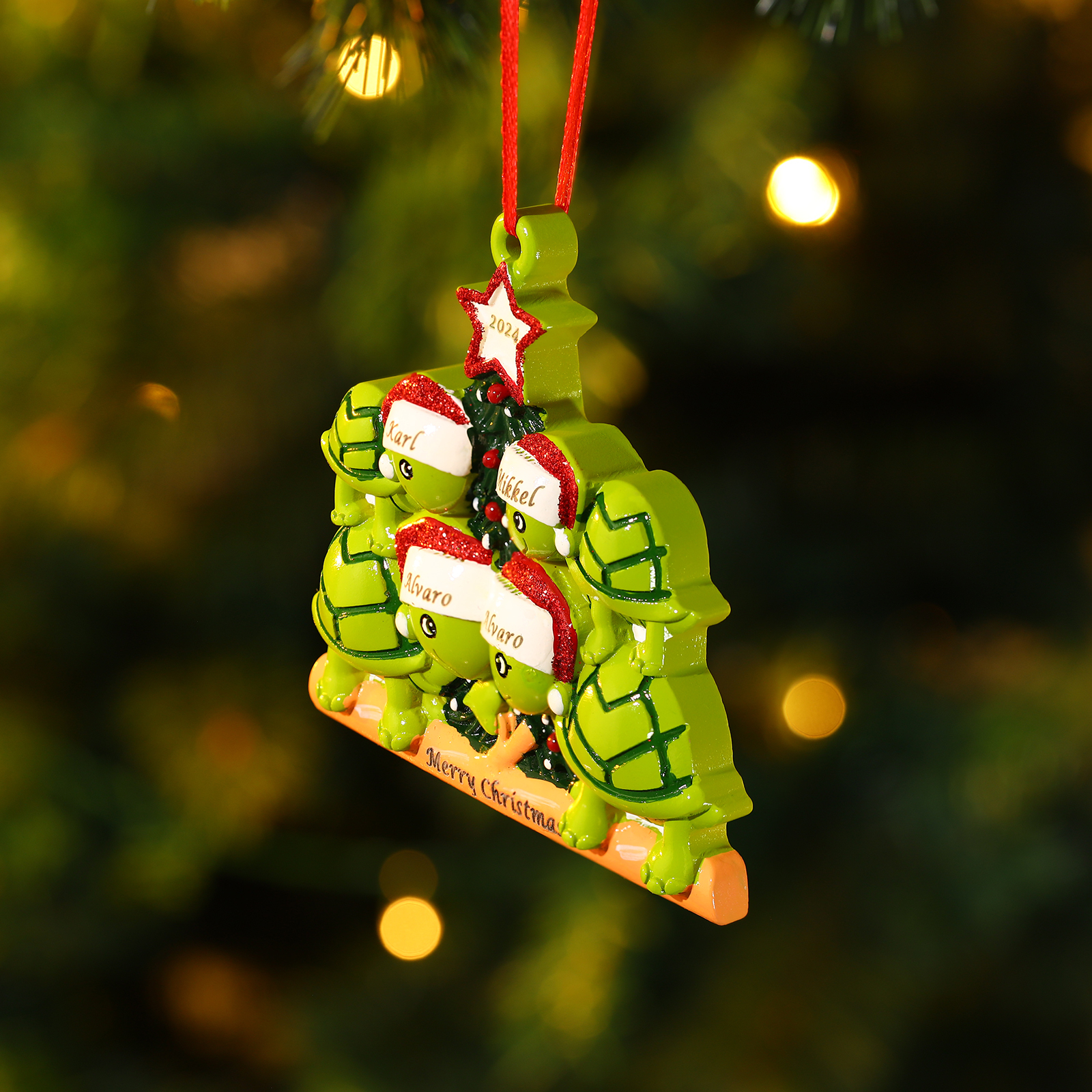 Personalisierter 2-6 Namen & Jahr Weihnachtsornament – Schildkröten Harz Anhänger