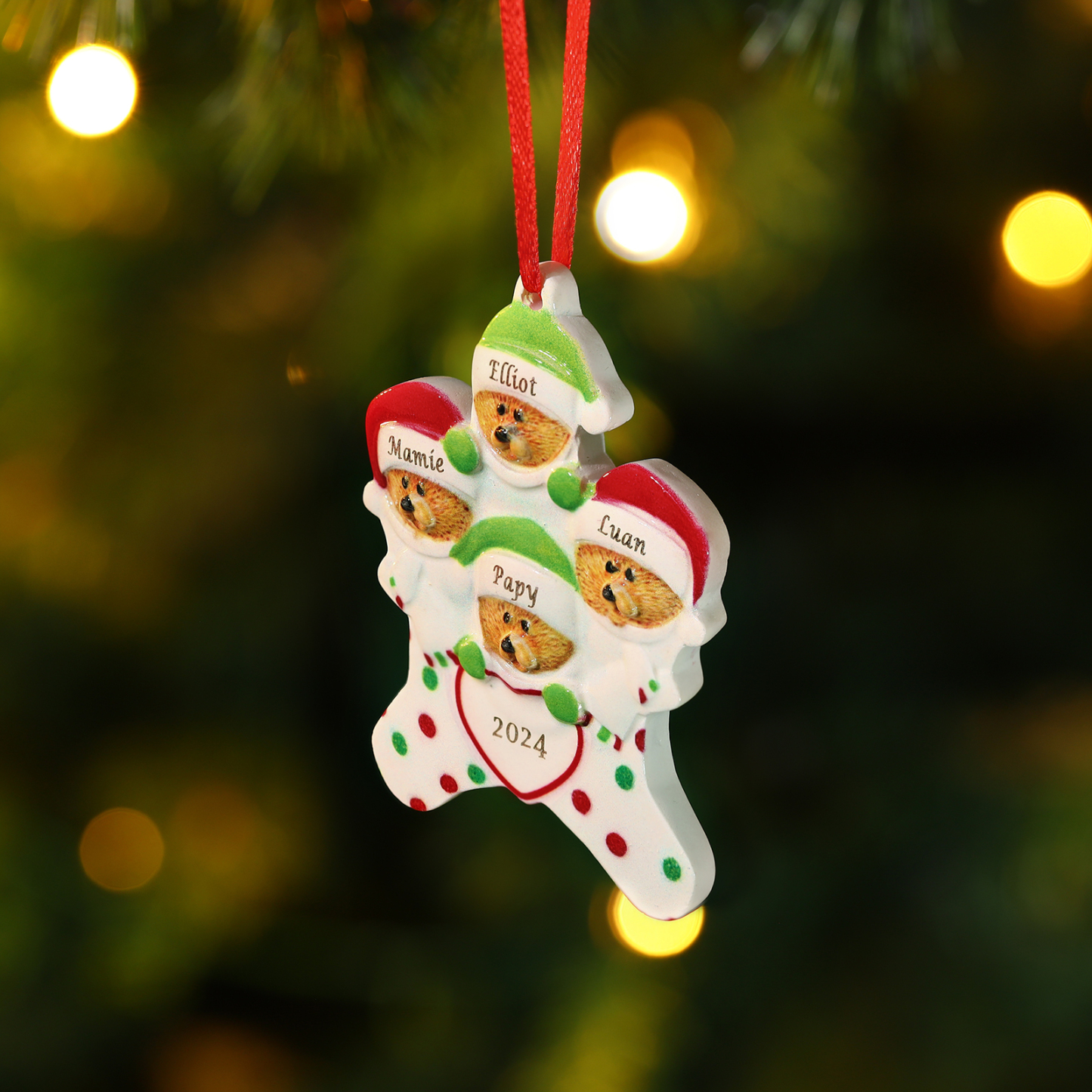 Personalisierter 2-6 Namen & Jahr Weihnachtsornament – Bären Harz Anhänger