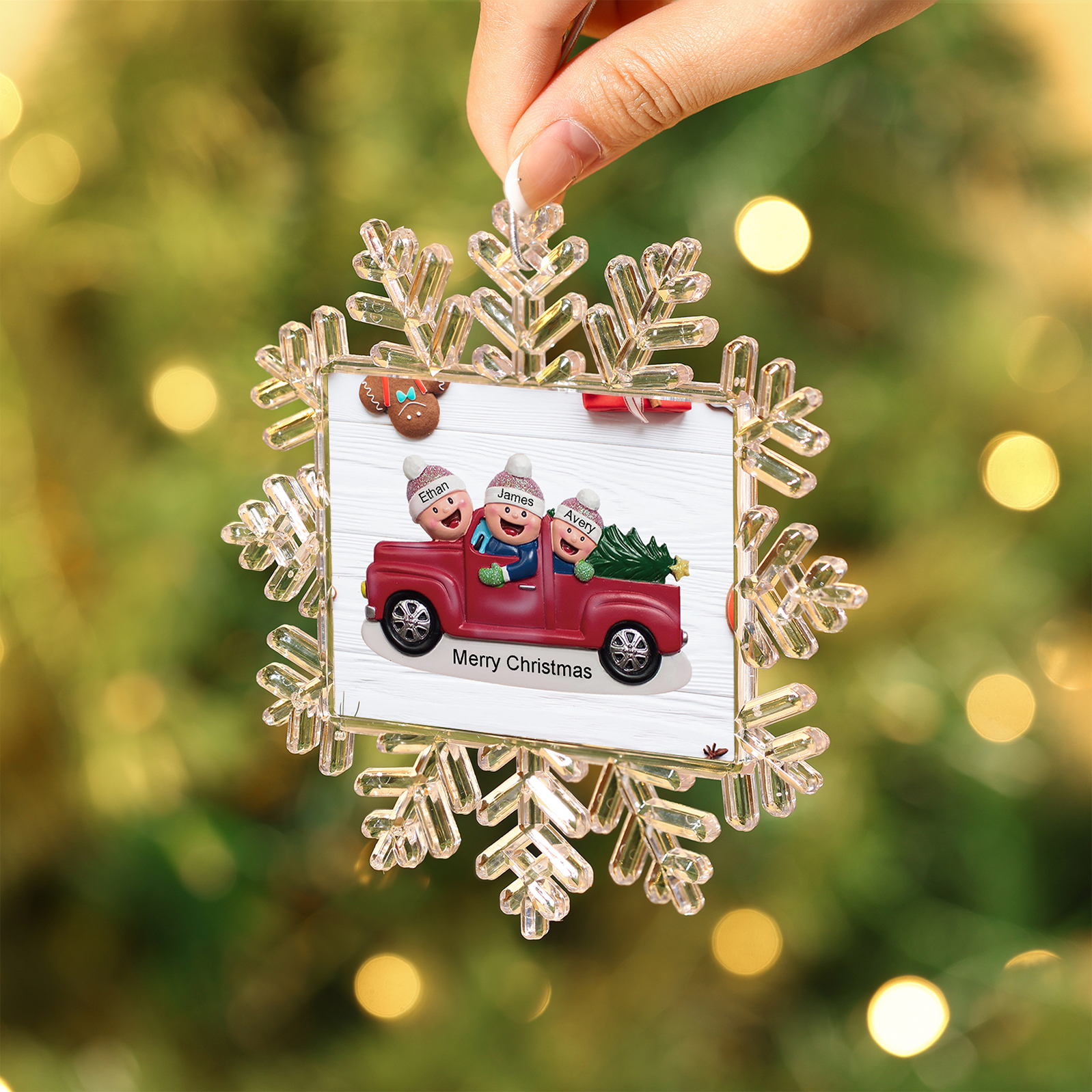 Kunststoff Weihnachtsornament – Personalisierte 2-6 Namen & Text Schneeflocke Weihnachtsbaum Anhänger mit 2-6 Familienmitgliedern im Auto
