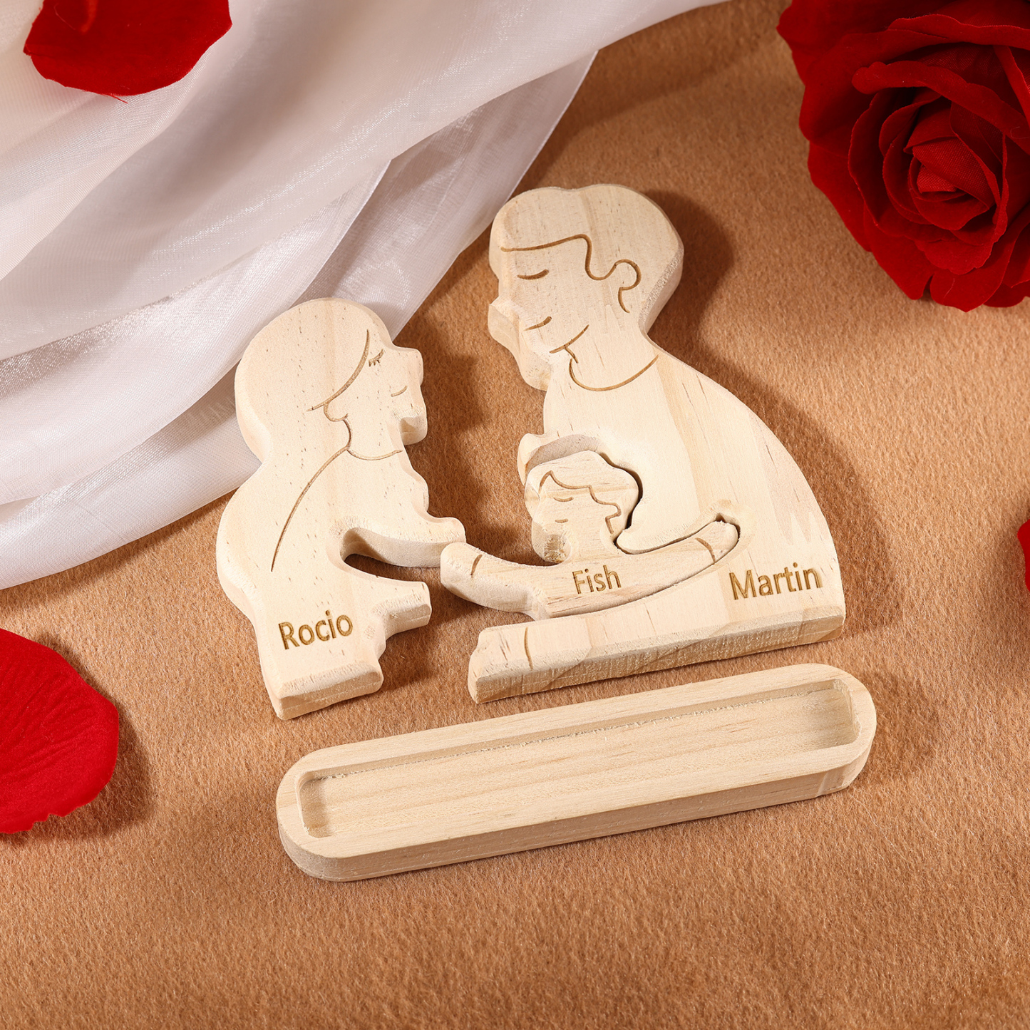 Holzskulptur-Personalisierte 2-5 Namen Familien Umarmung Holz Deko – Schreibdekoration für Familie