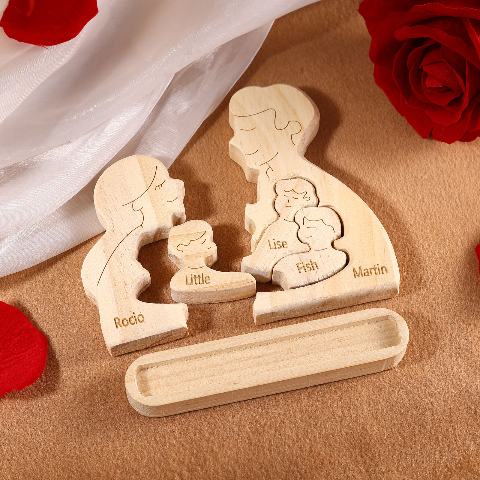 Holzskulptur-Personalisierte 2-5 Namen Familien Umarmung Holz Deko – Schreibdekoration für Familie