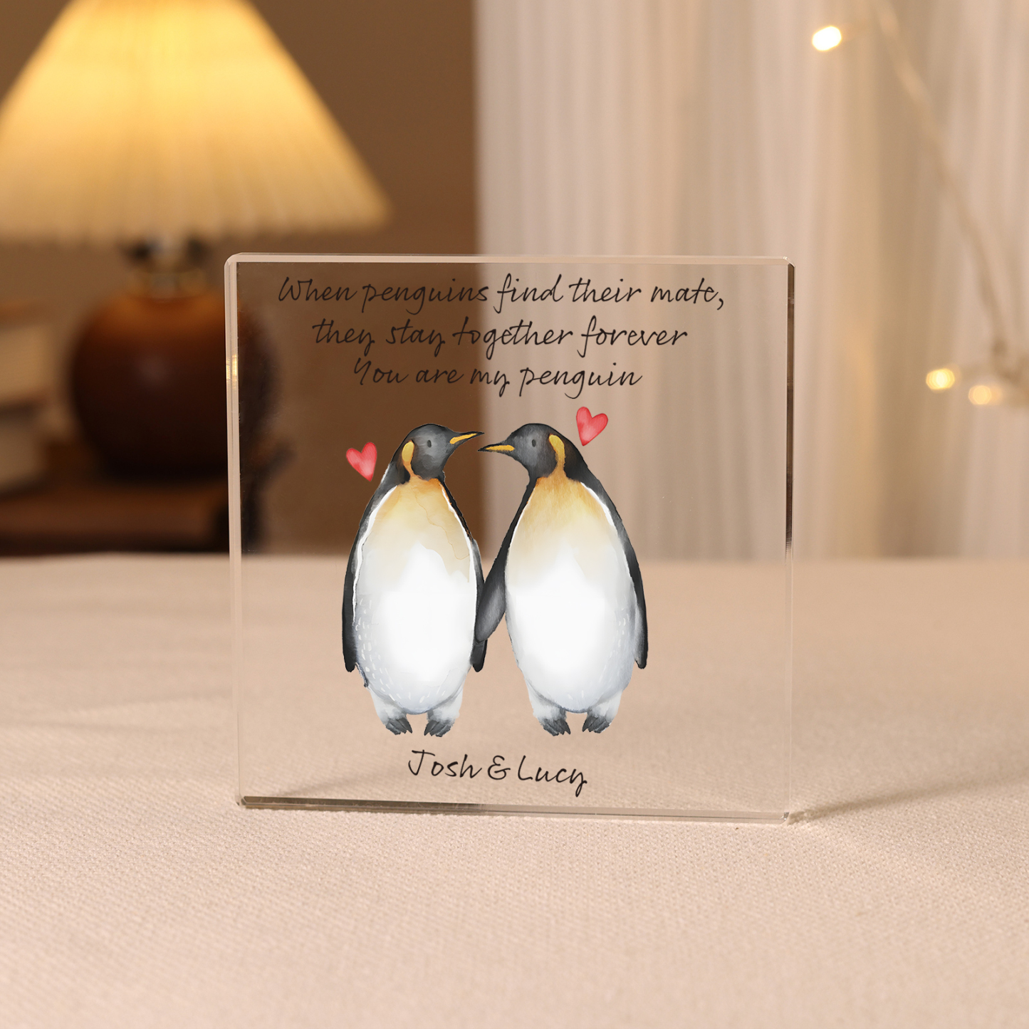 Personalisierte 2 Namen & Text Pinguin Acryl-Deko-Schreibtischdekoration für Paar