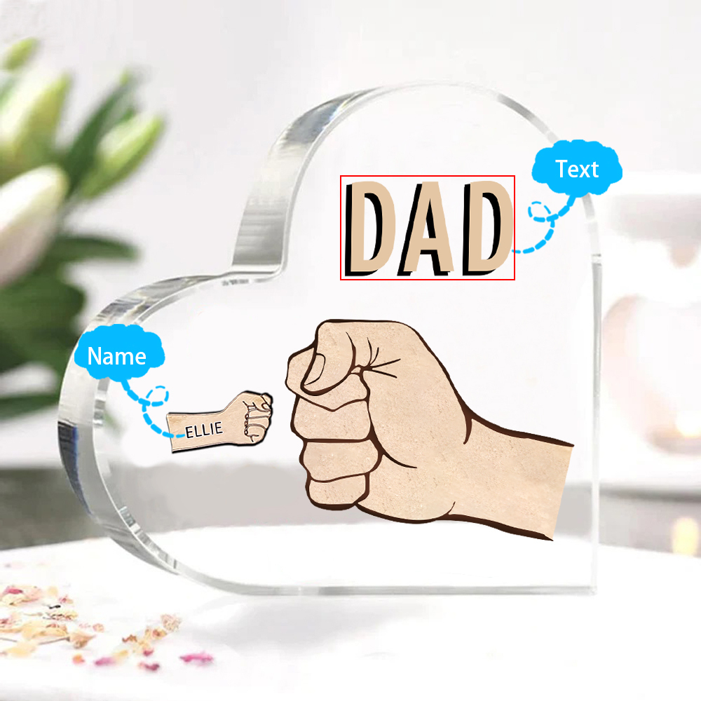 Personalisierte 1 Name & Text Acryl-Deko mit Faust Herz Schreibtischdekoration für Vater/Großvater
