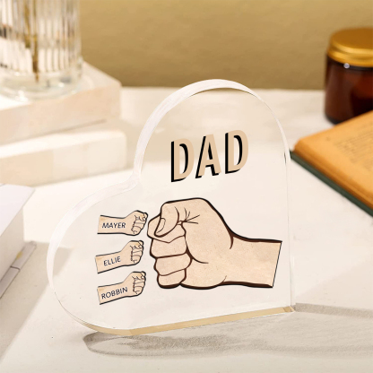 Personalisierte 3 Namen & Text Acryl-Deko mit Faust Herz Schreibtischdekoration für Vater/Großvater