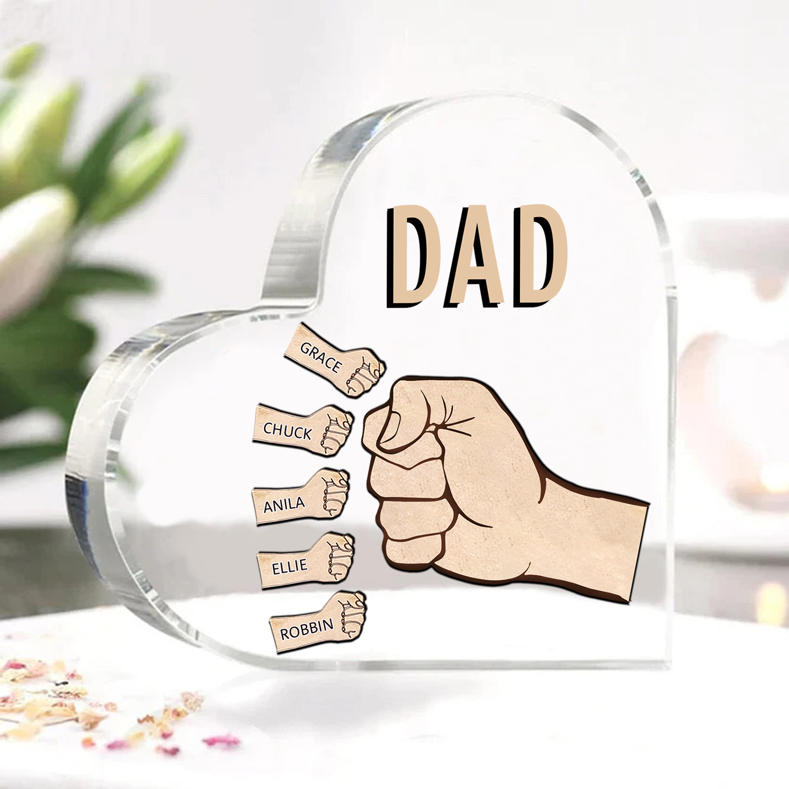 Personalisierte 5 Namen & Text Acryl-Deko mit Faust Herz Schreibtischdekoration für Vater/Großvater