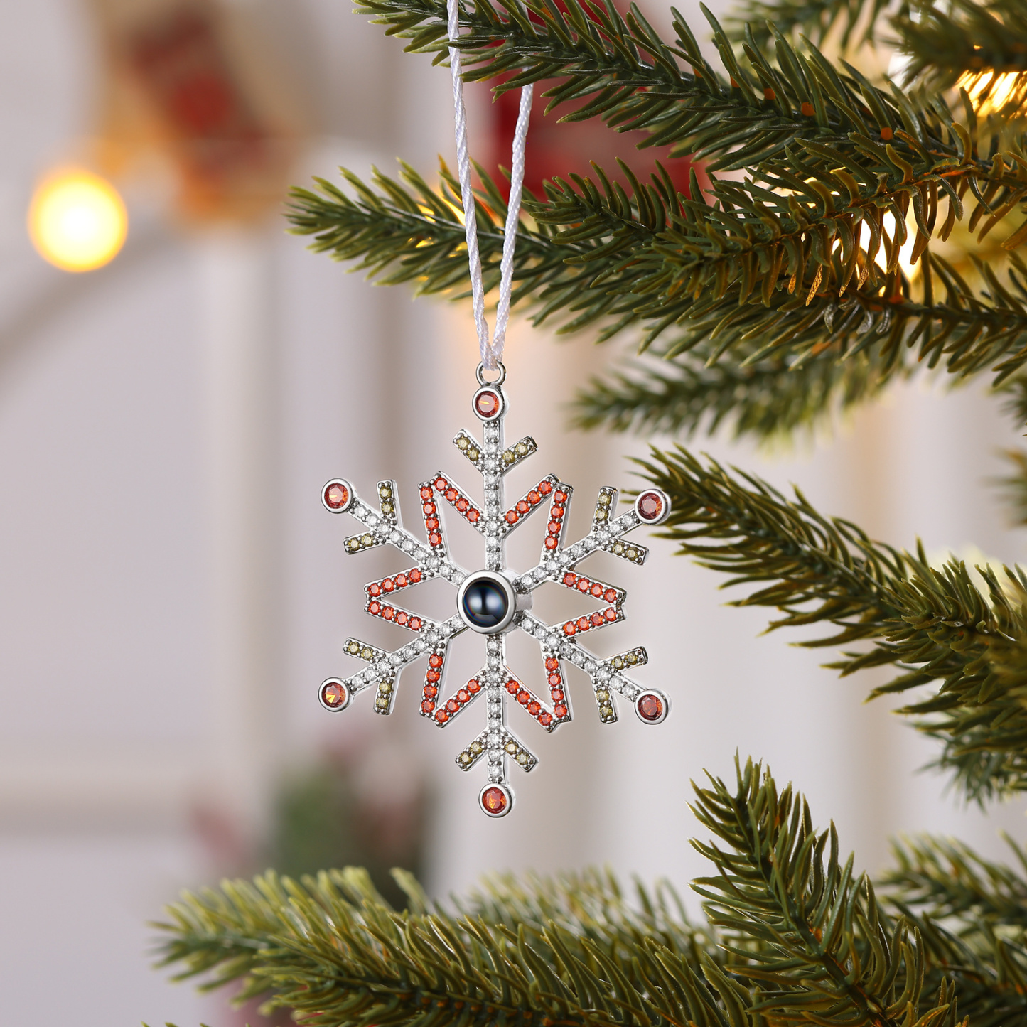 Personalisierte Schneeflocke Weihnachtsbaumschmuck mit Foto an Weihnachtsbaum