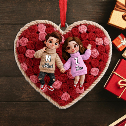 Personalisierter Cartoon-Paar-Herz-Rosenanhänger im Strick-Look