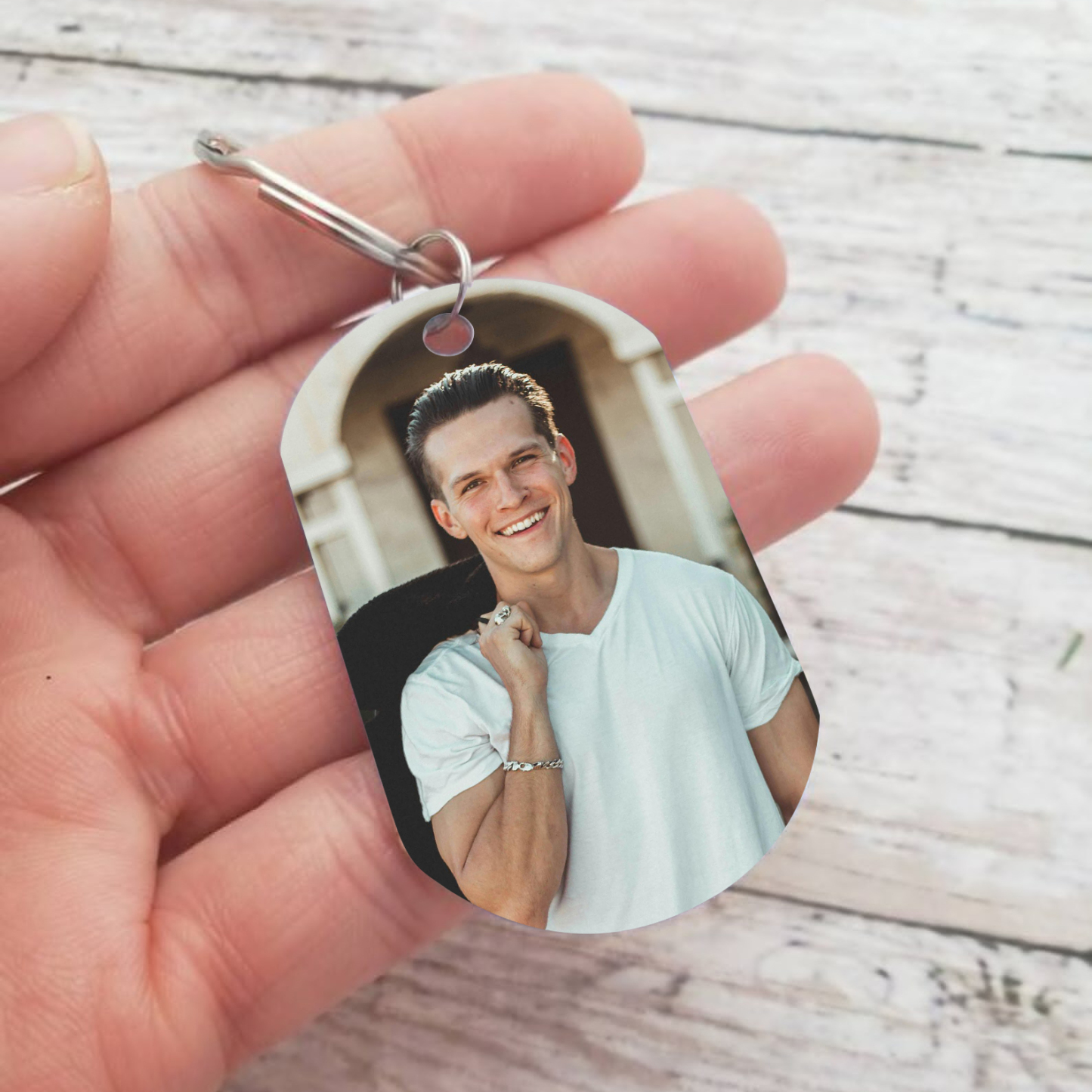 Personalisierter Schlüsselanhänger – Ein humorvolles Geschenk für Papa mit Foto