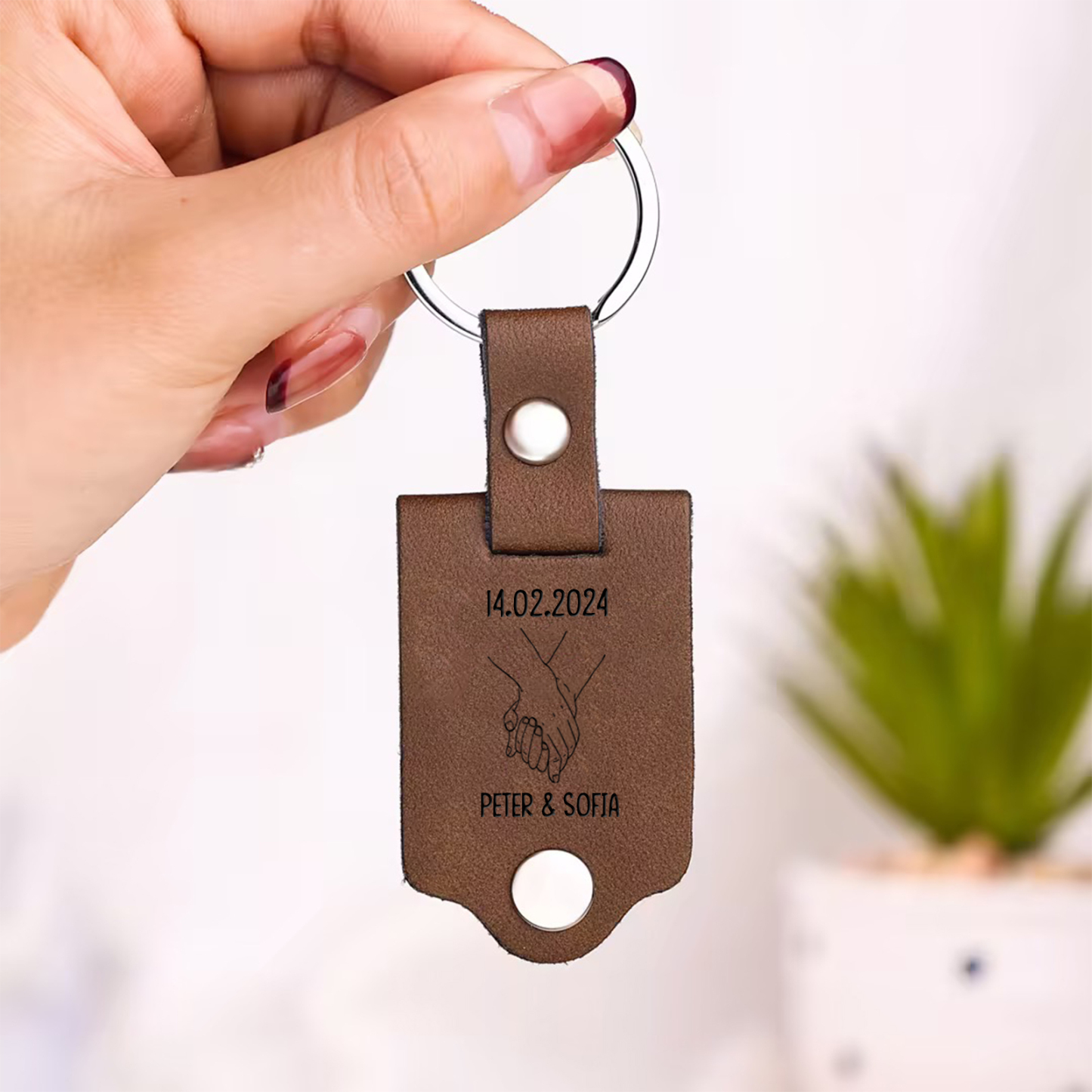 Personalisierbares Foto & 2 Namen & Datum Hand in Hand Pärchen PU Leder Schlüsselanhänger