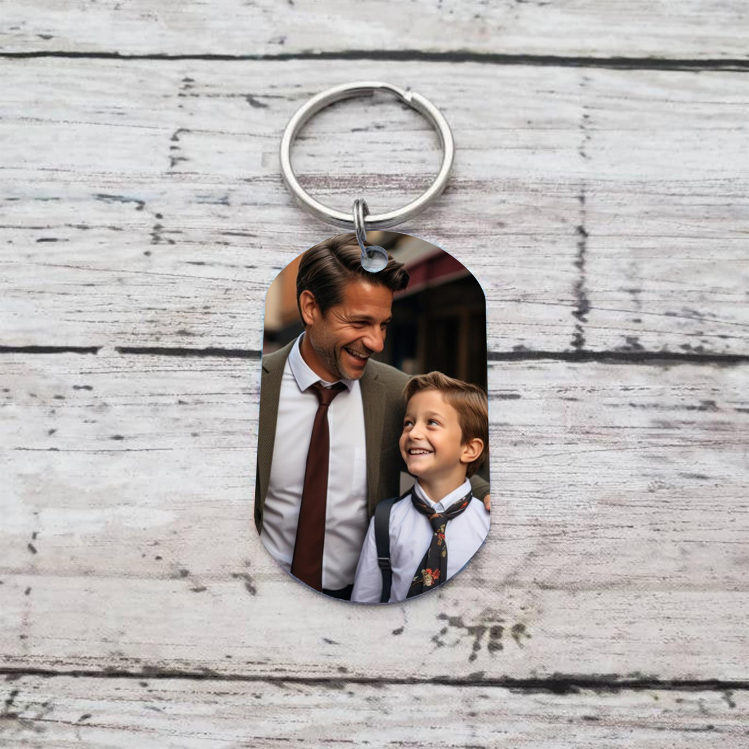 Personalisierter 2-6 Namen Ledergürtel & 2-6 Namen Schlüsselanhänger mit Foto & Karte & Box Geschenkbox Set für Papa