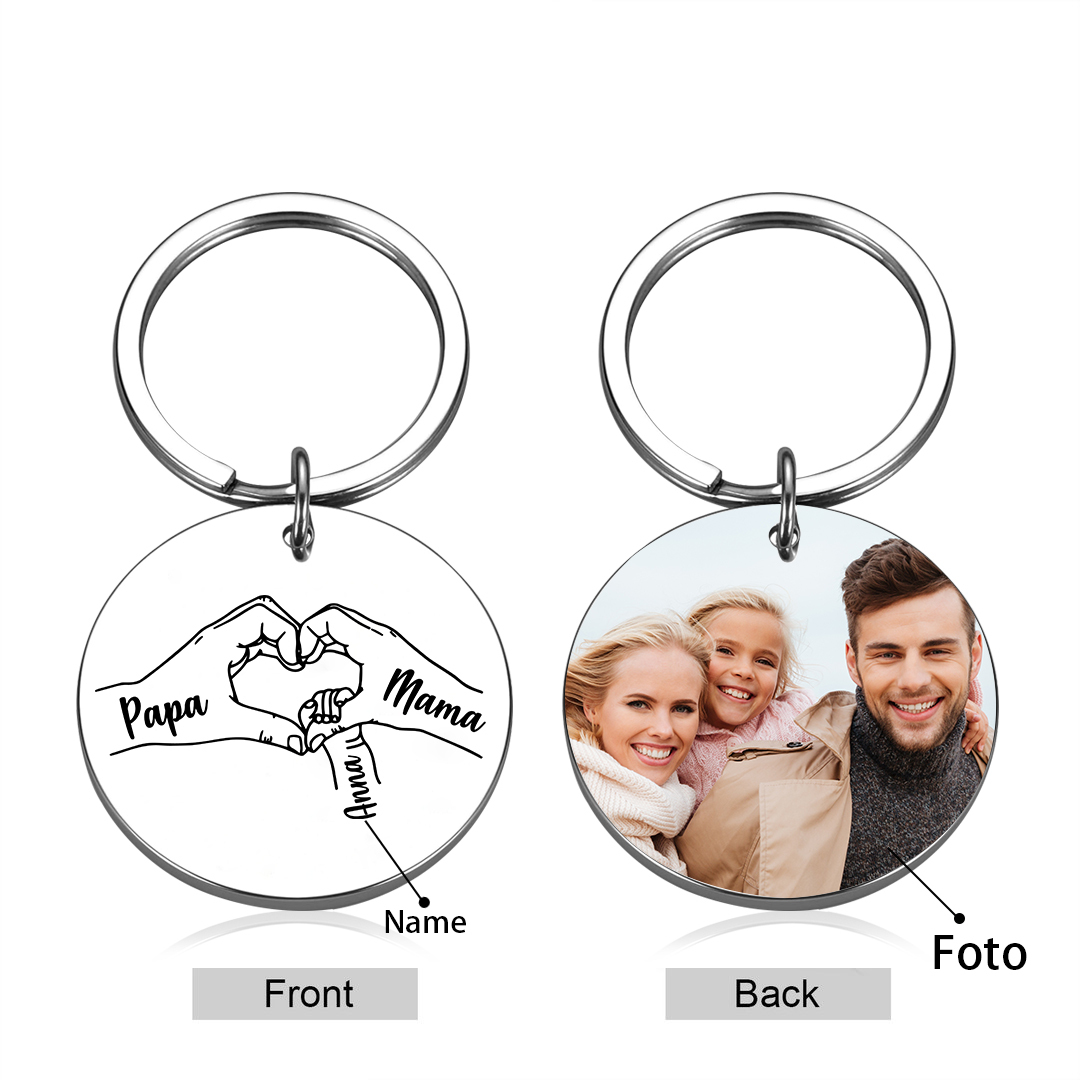 Personalisierbares Foto & 1-5 Namen Rund Metall-Hand in Hand-Schlüsselanhänger für PAPA und MAMA