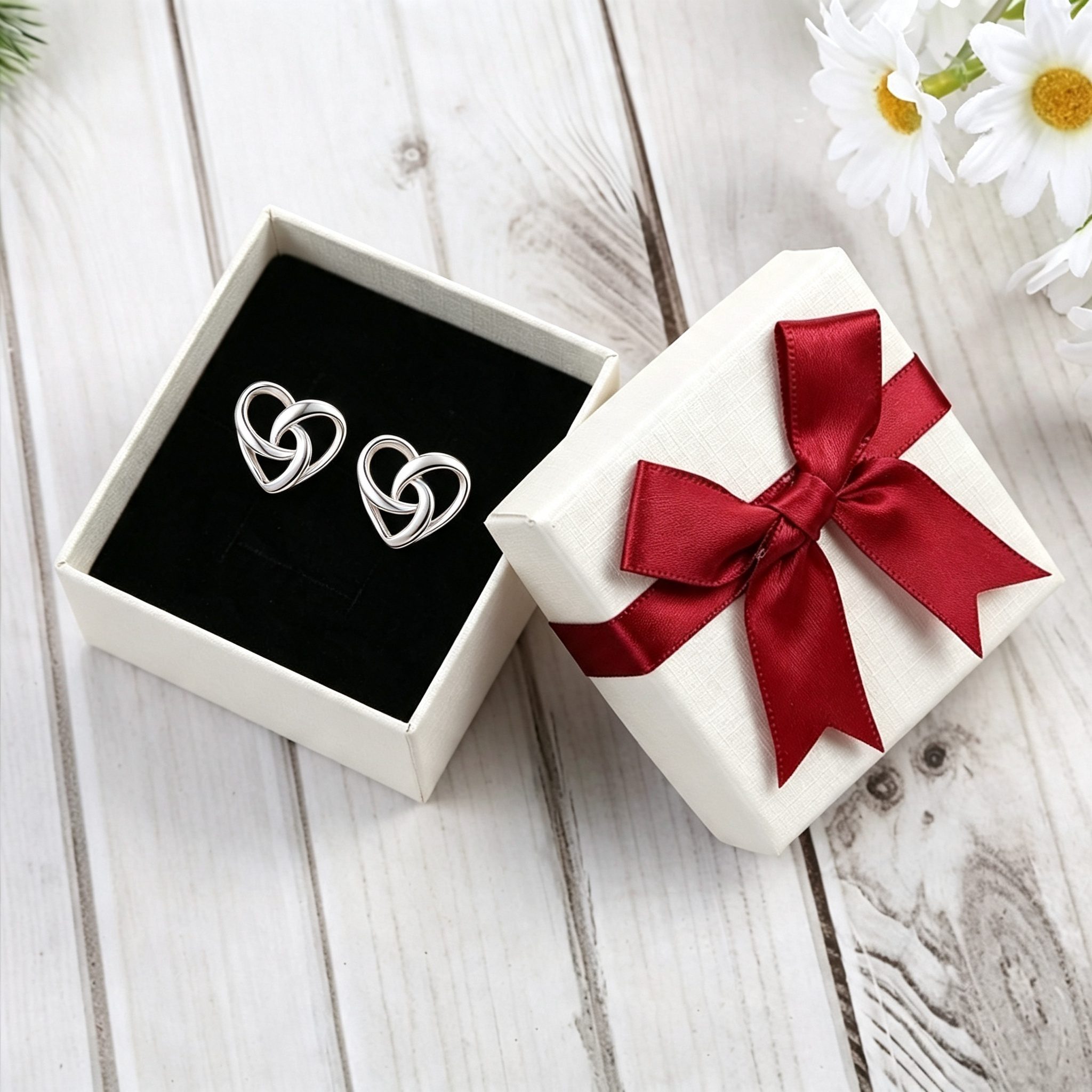 Feine Herz Ohrstecker im Geschenkset