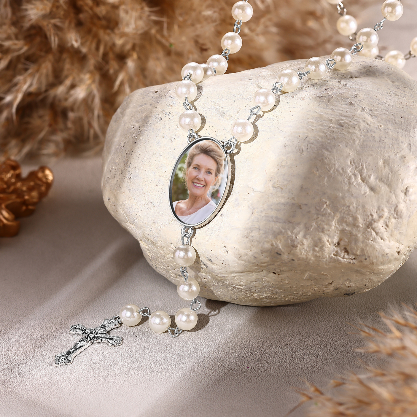 Personalisiertes Foto Perlen Halskette mit Kreuz in 4 Farben erhältlich