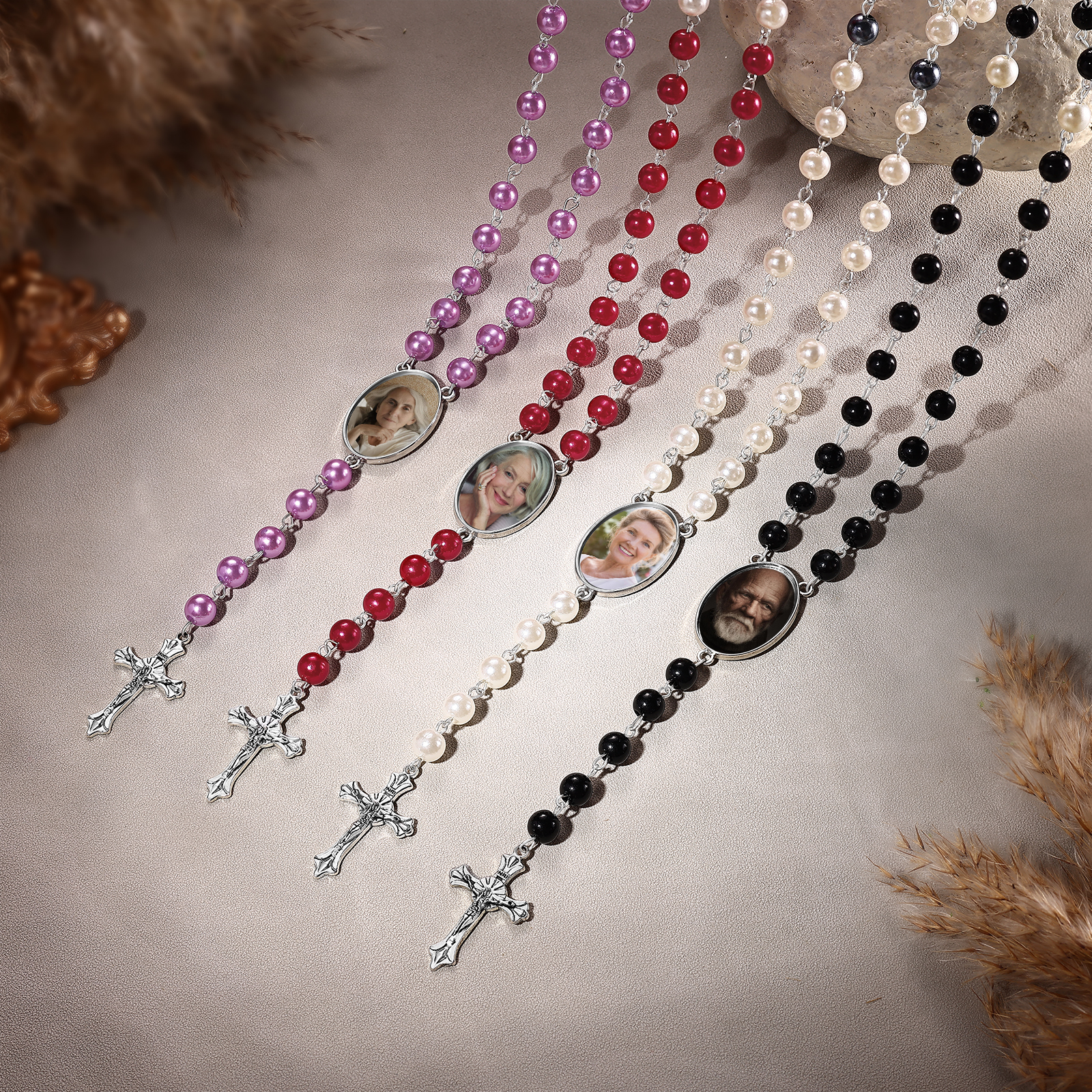 Personalisiertes Foto Perlen Halskette mit Kreuz in 4 Farben erhältlich