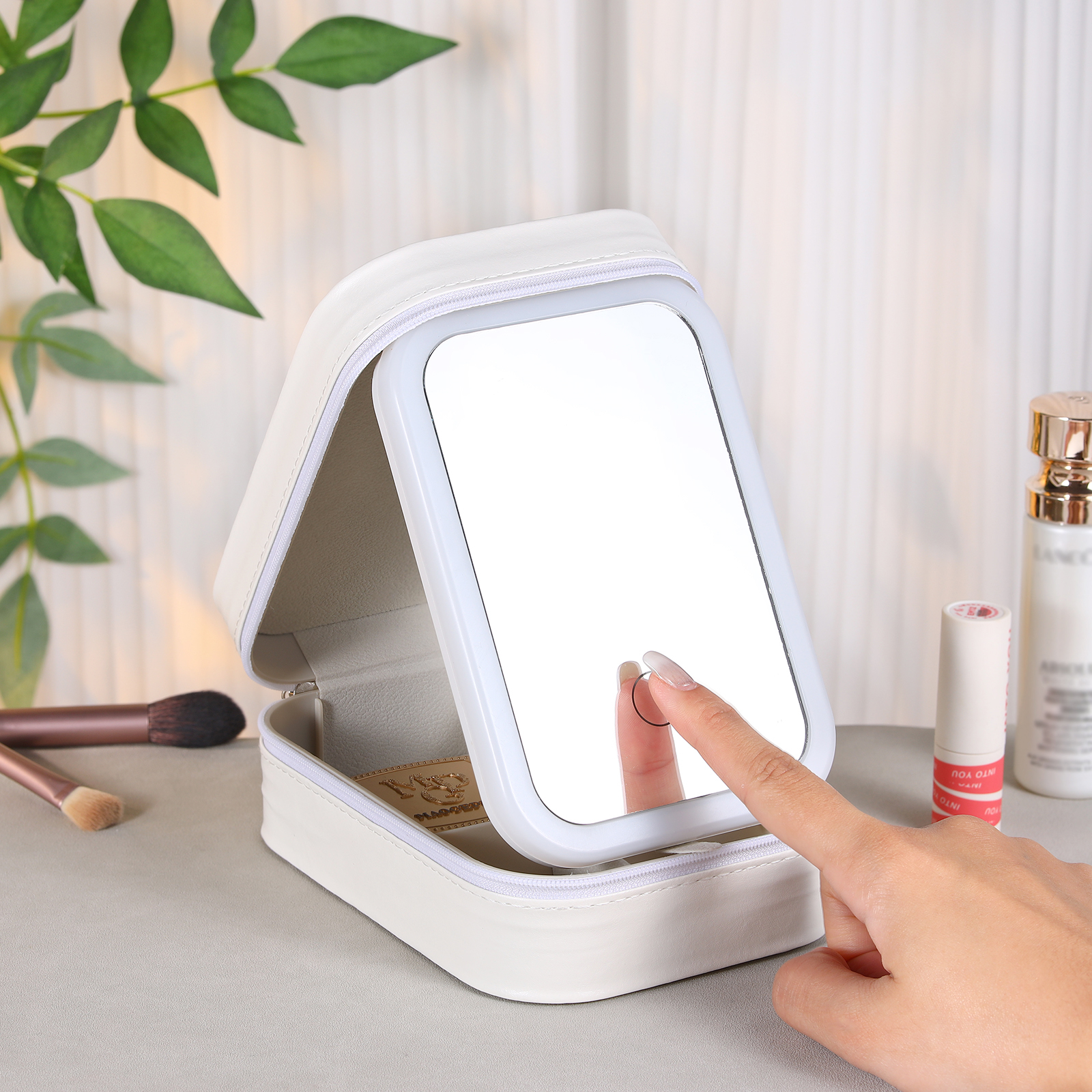 Personalisierte 2 Namen & Datum & Foto Zwei Herzen eine Liebe Aufbewahrungsbox mit Spiegel Rosa Weiß Grün PU-Leder & Glas Kosmetikspiegel mit 3 Lichtfarben