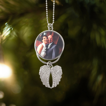 2 Fotos personalisierbarer Fotoanhänger mit Flügeln – Ein einzigartiges Geschenk für die Familie