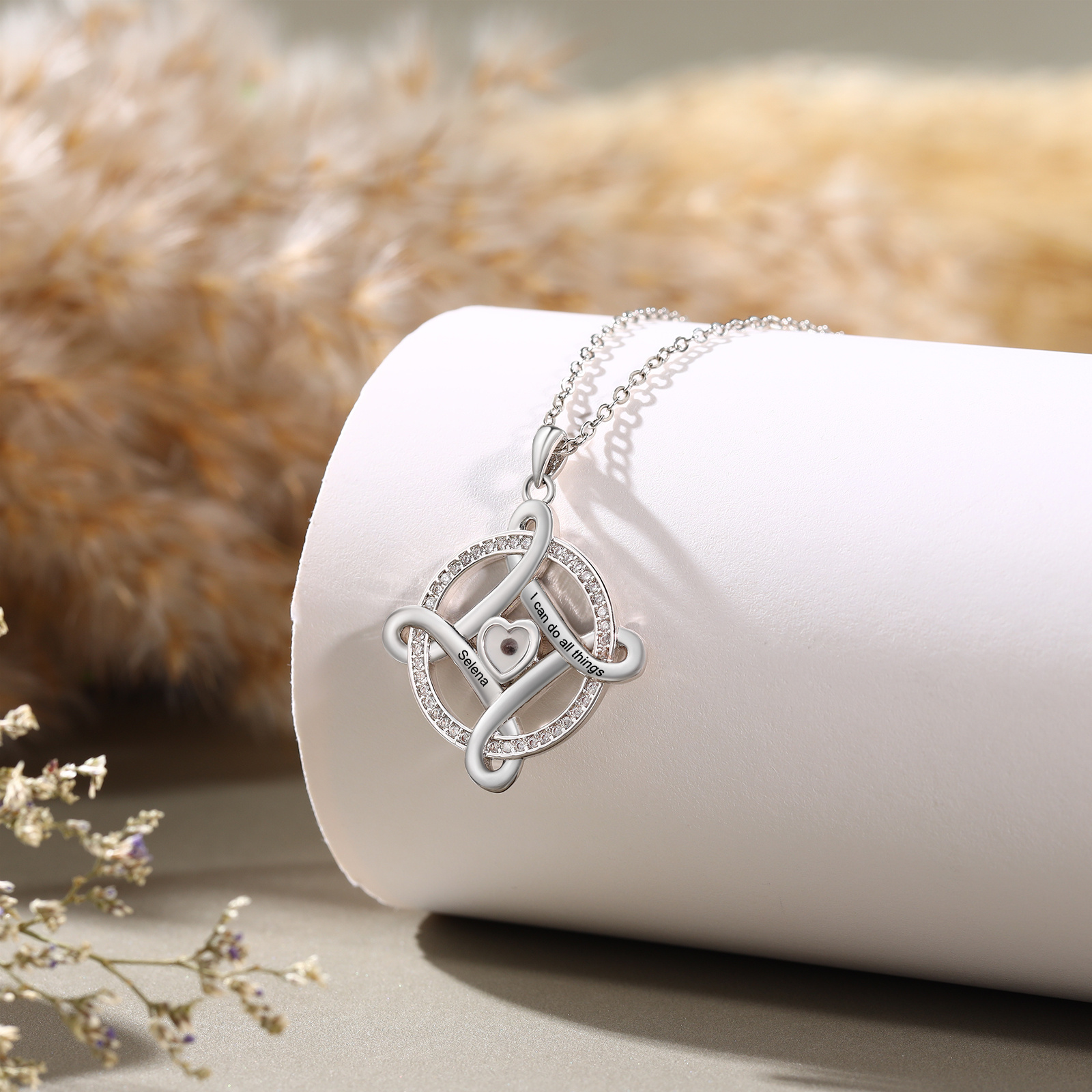 Rhodinierte Knoten-Halskette mit Herz & Zirkonia