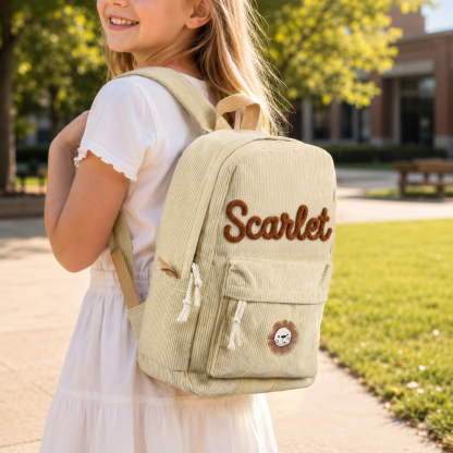 Personalisierter Kinderrucksack mit Namen aus Cord Tier oder Regenbogen-Patch als Geschenk für Kinder