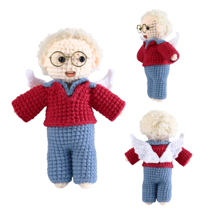 Handgefertigter Personalisierter Foto Häkelpuppe aus Garn mit Kleid zum Verkauf